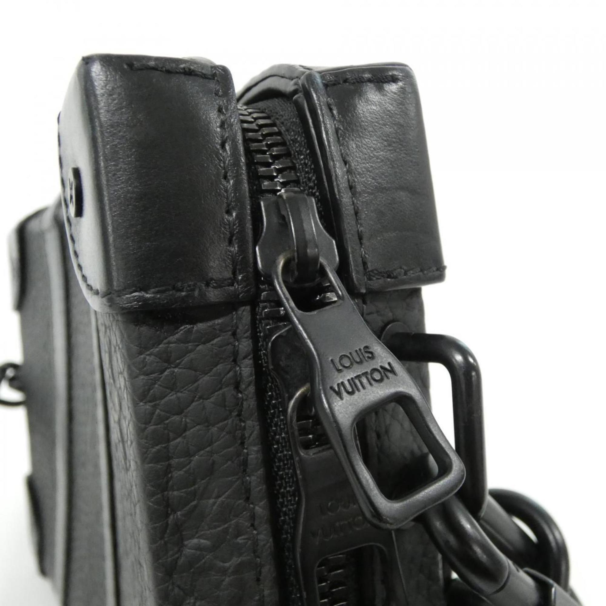 Louis Vuitton Black Leather Shoulder Bag (Pre-Owned)