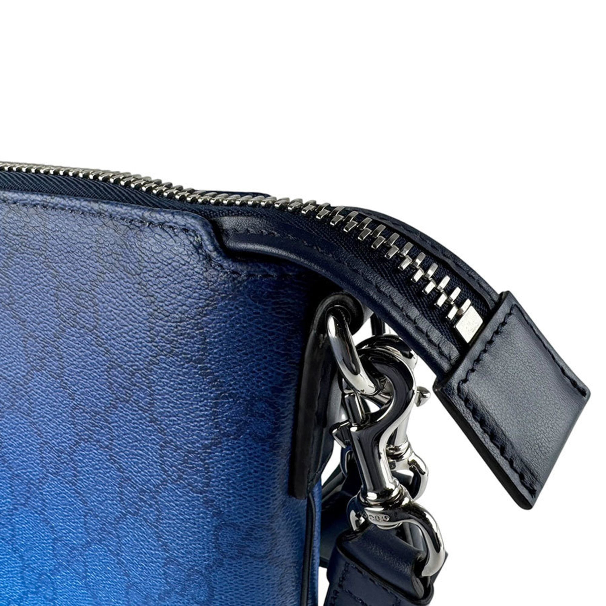 Gucci Blue Gg Supreme Clutch Bag Shoulder Bag (Pre-Owned)