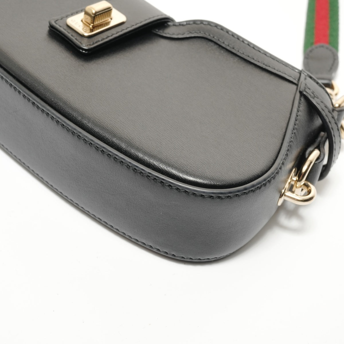 Gucci Black Shoulder Bag (Pre-Owned)