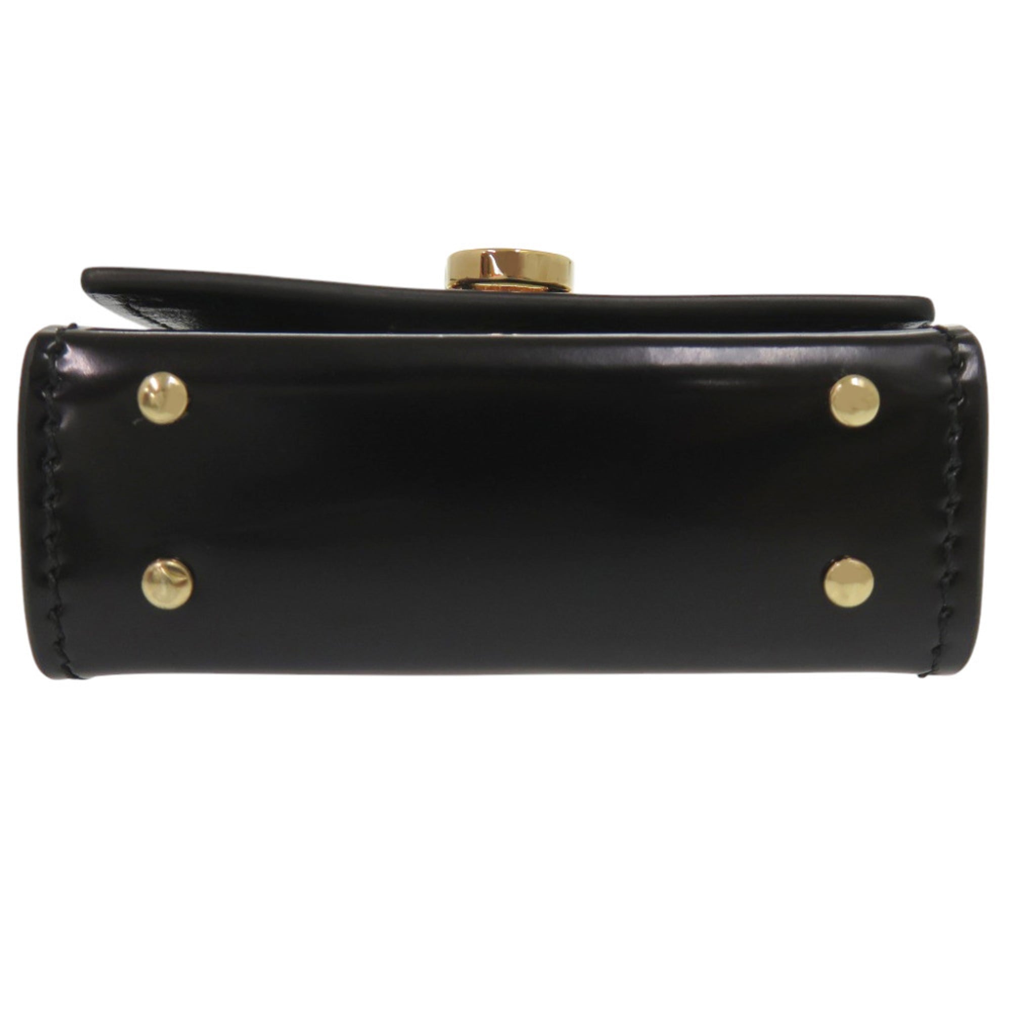 Salvatore Ferragamo Black Leather Shoulder Bag (Pre-Owned)