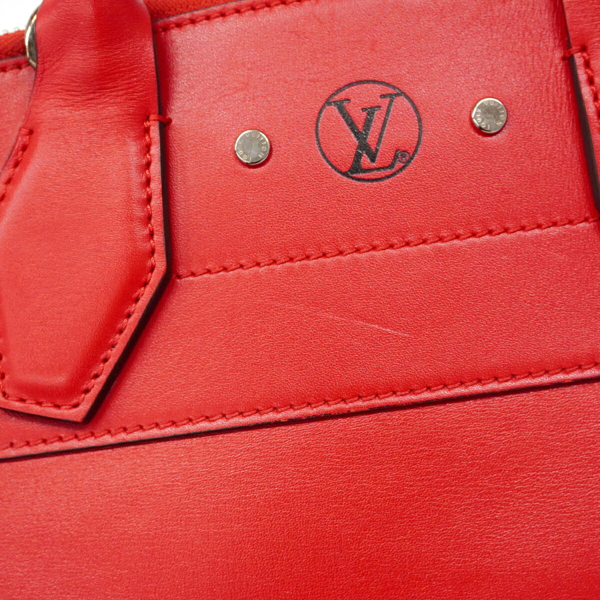 Louis Vuitton Rouge Handbag (Pre-Owned)