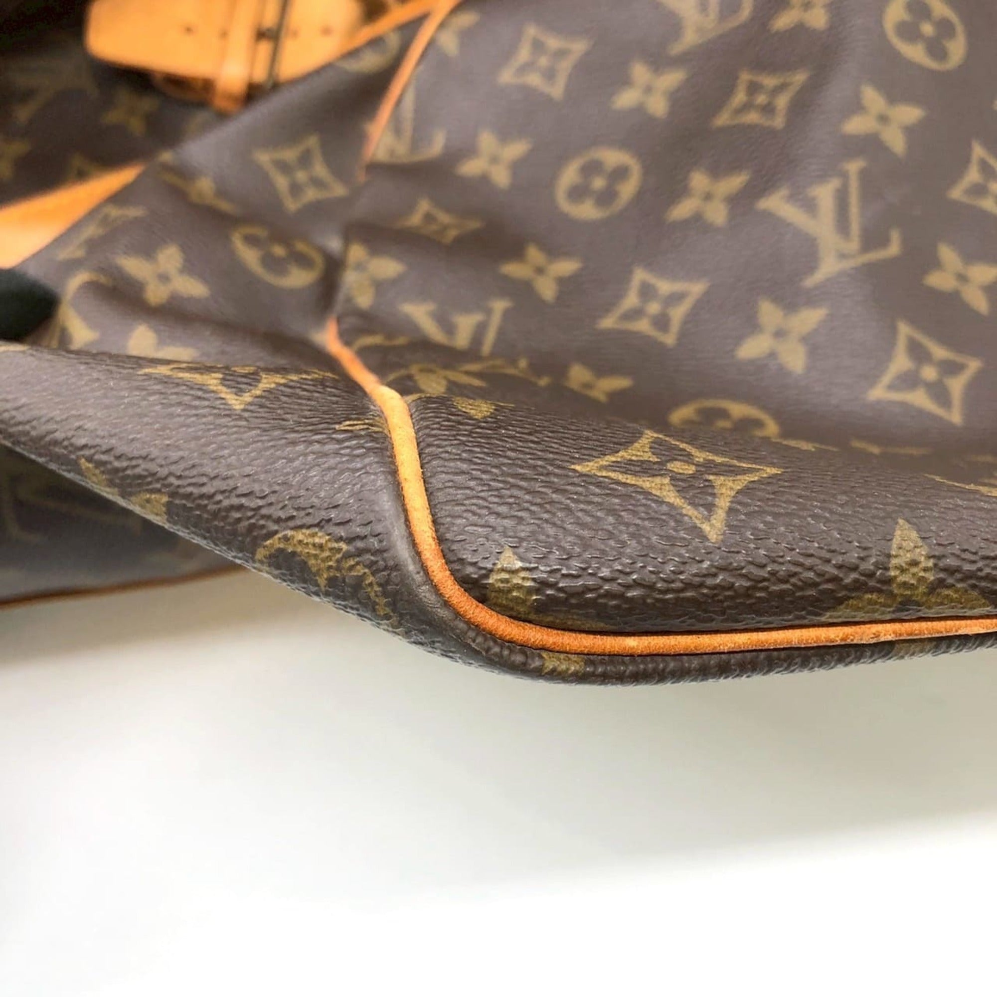 Louis Vuitton Brown Monogram Canvas Boston Bag (Pre-Owned)