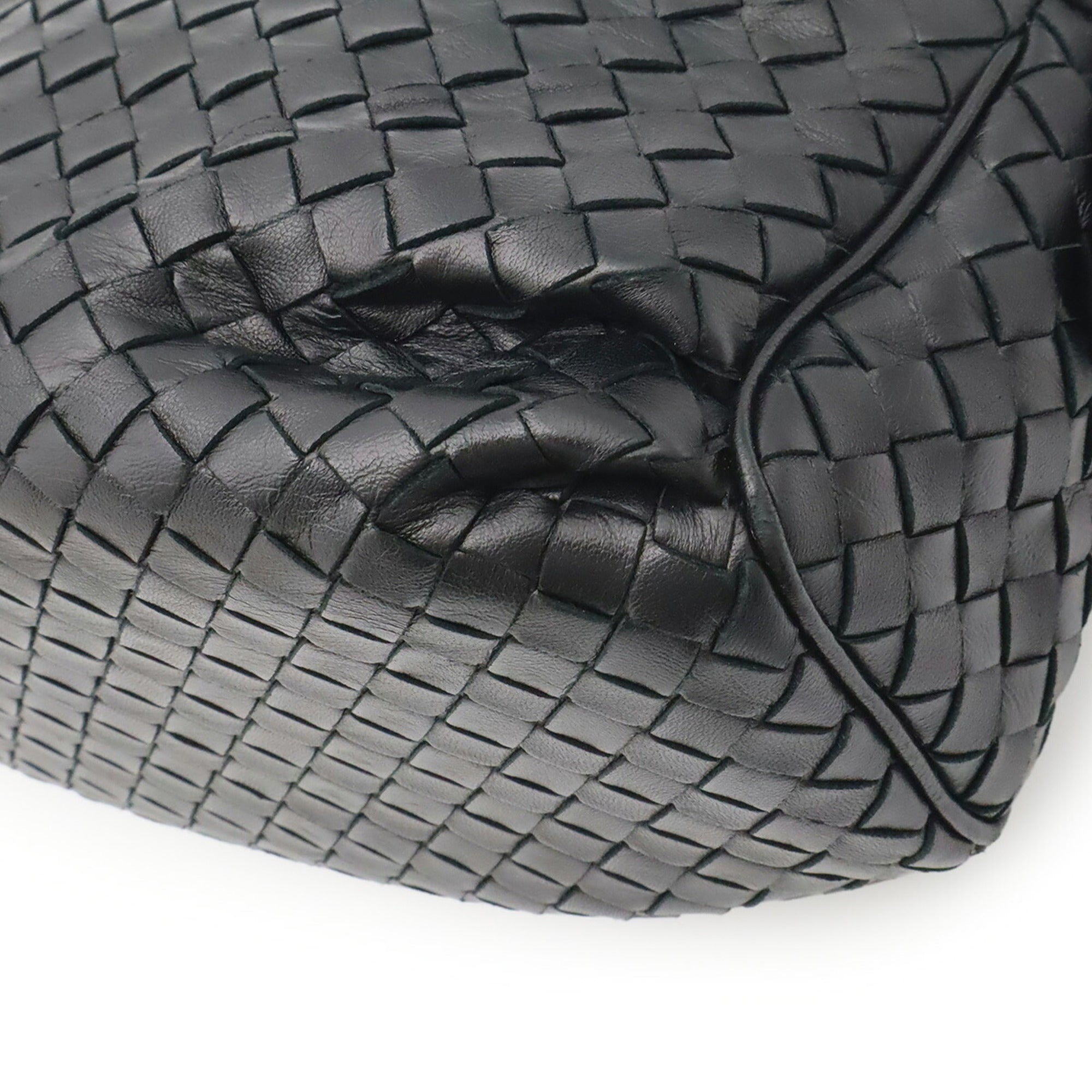 Bottega Veneta Black Intrecciato Pochette Shoulder Bag (Pre-Owned)