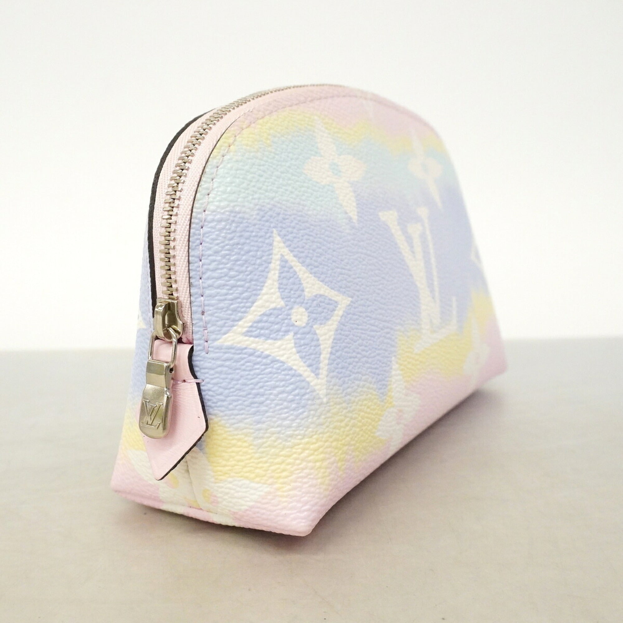 Louis Vuitton Multi-Color Pouch (Pre-Owned)
