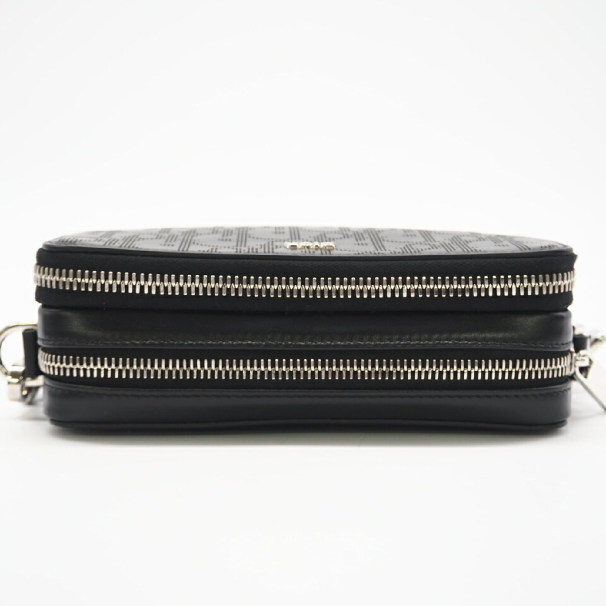 Christian Dior Black Leather Shoulder Bag (Pre-Owned)