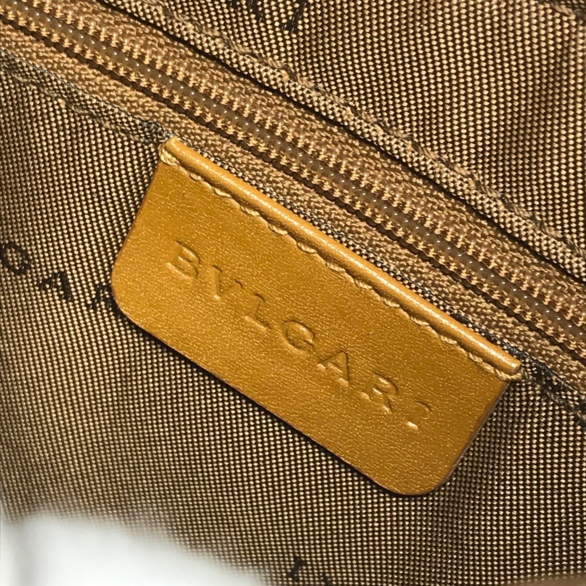 Bvlgari Beige Leather Shoulder Bag (Pre-Owned)