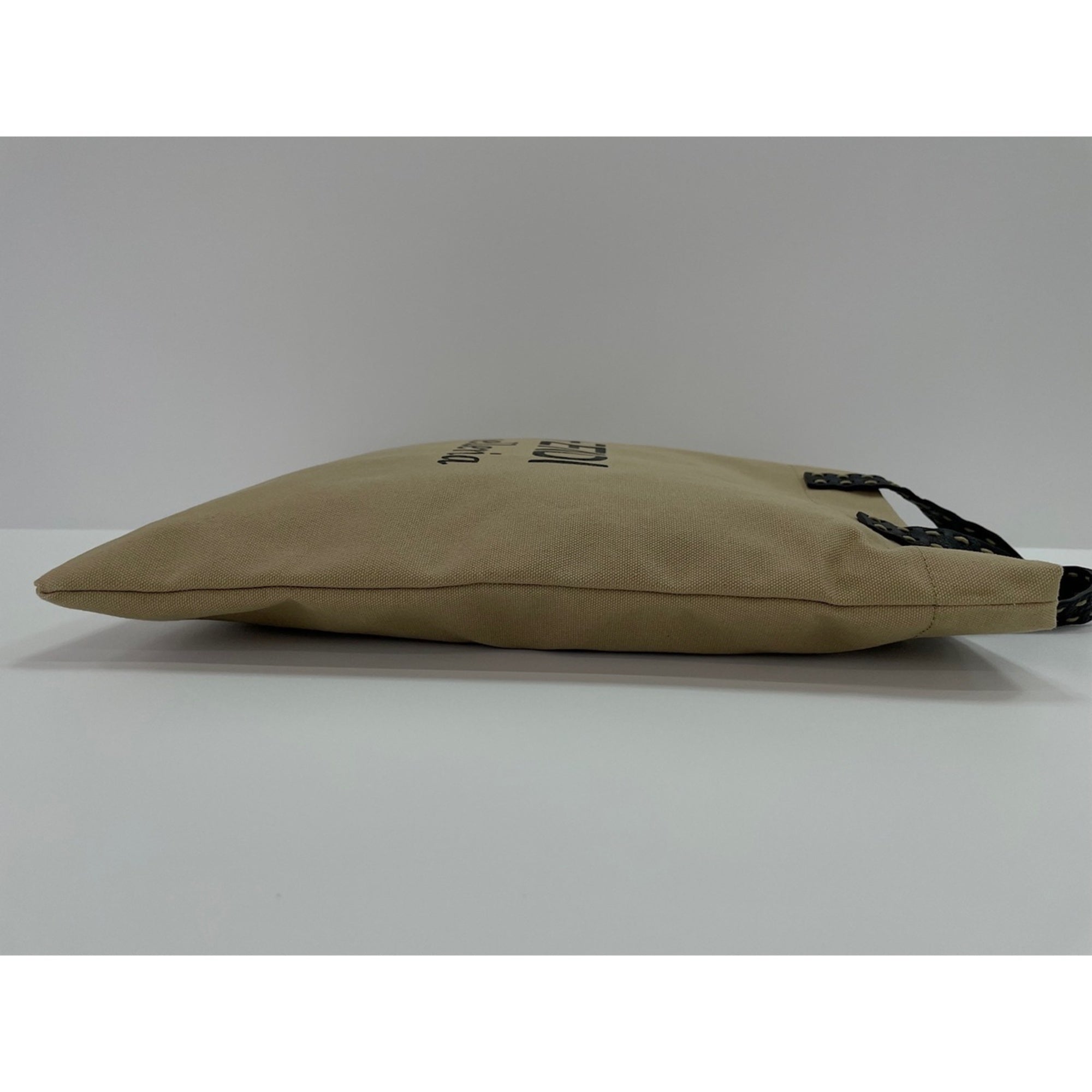 Fendi Selleria Beige Handbag (Pre-Owned)