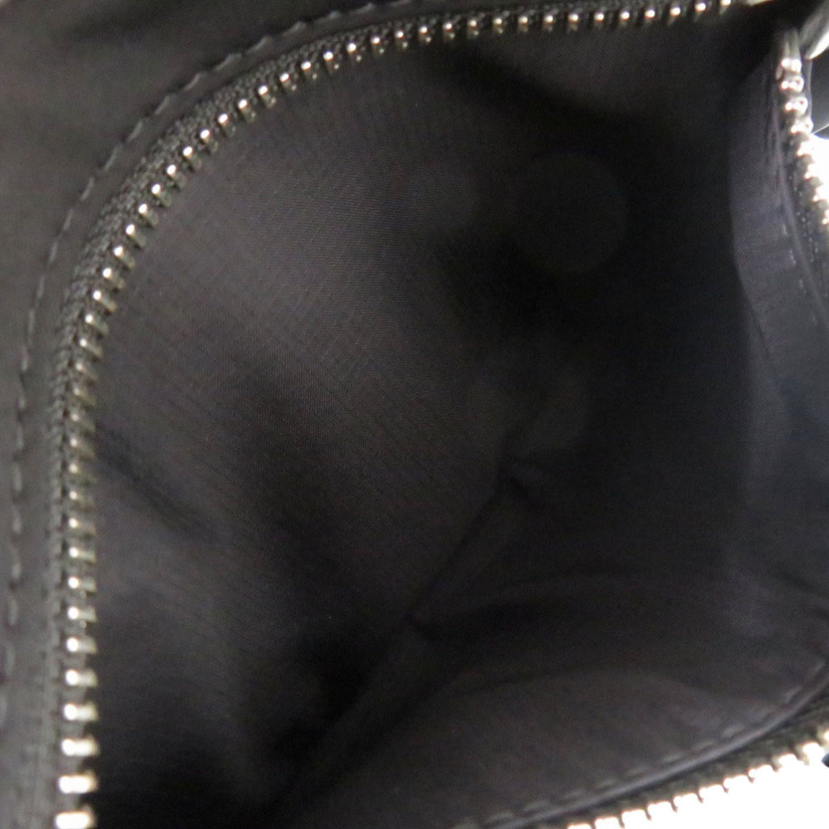Burberry Black Nylon Sling Bag (Pre-Owned)