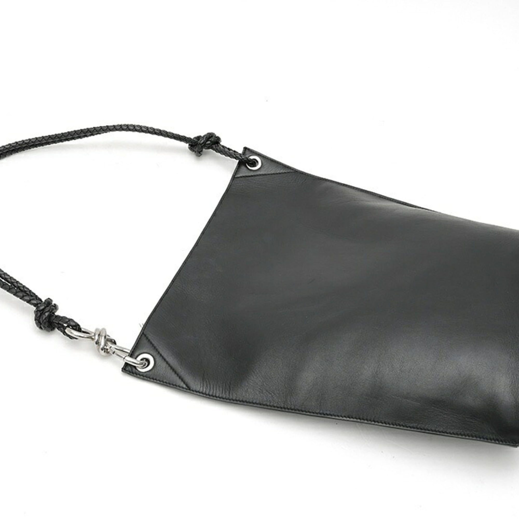 Bottega Veneta Black Leather Shoulder Bag (Pre-Owned)