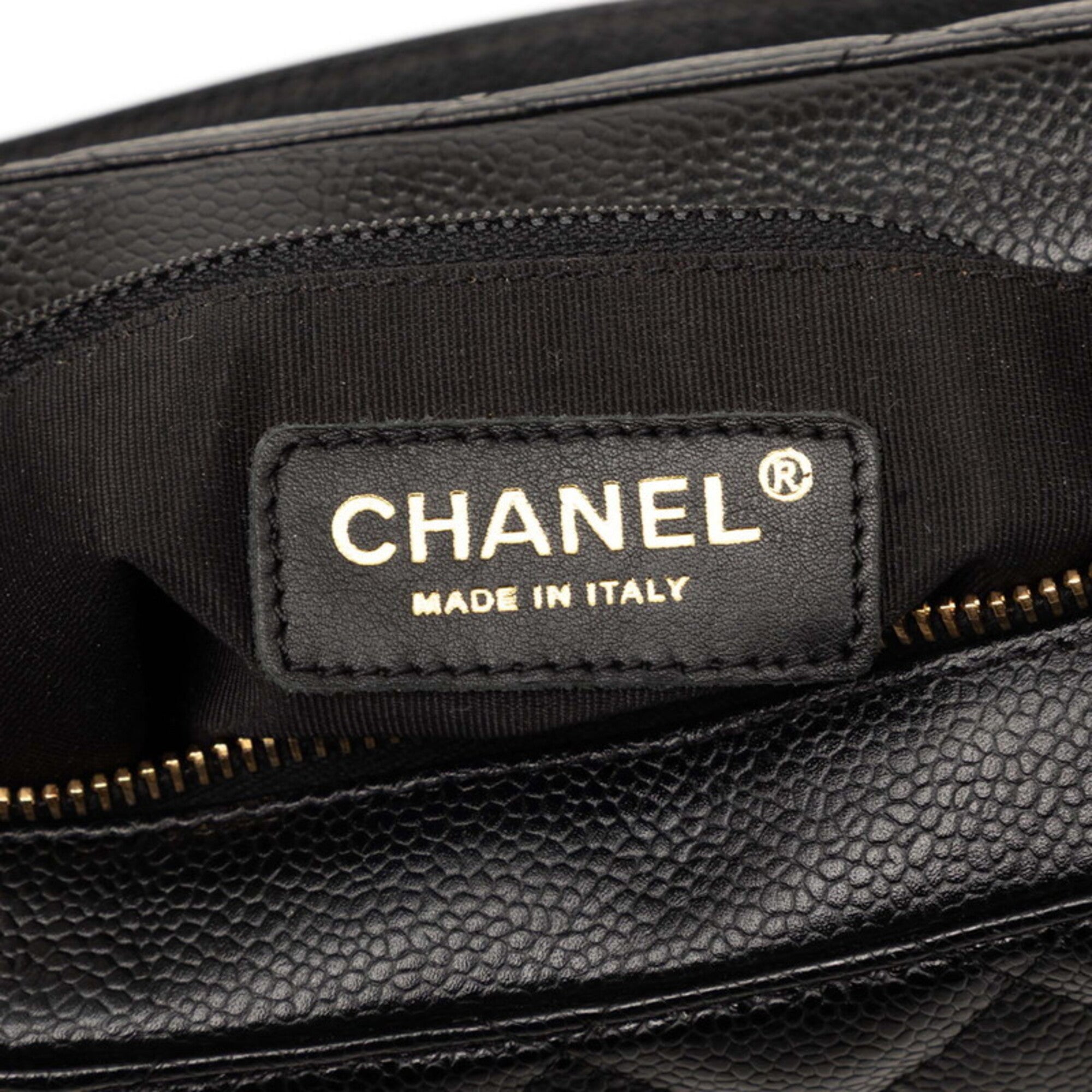 Chanel Black Grained Calfskin Shoulder Bag (Pre-Owned)
