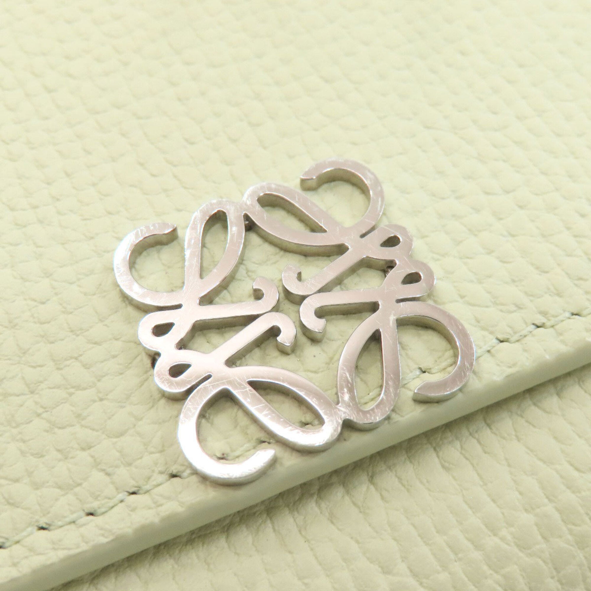 Loewe Light Green Leather Long Wallet (Bi-Fold) (Pre-Owned)