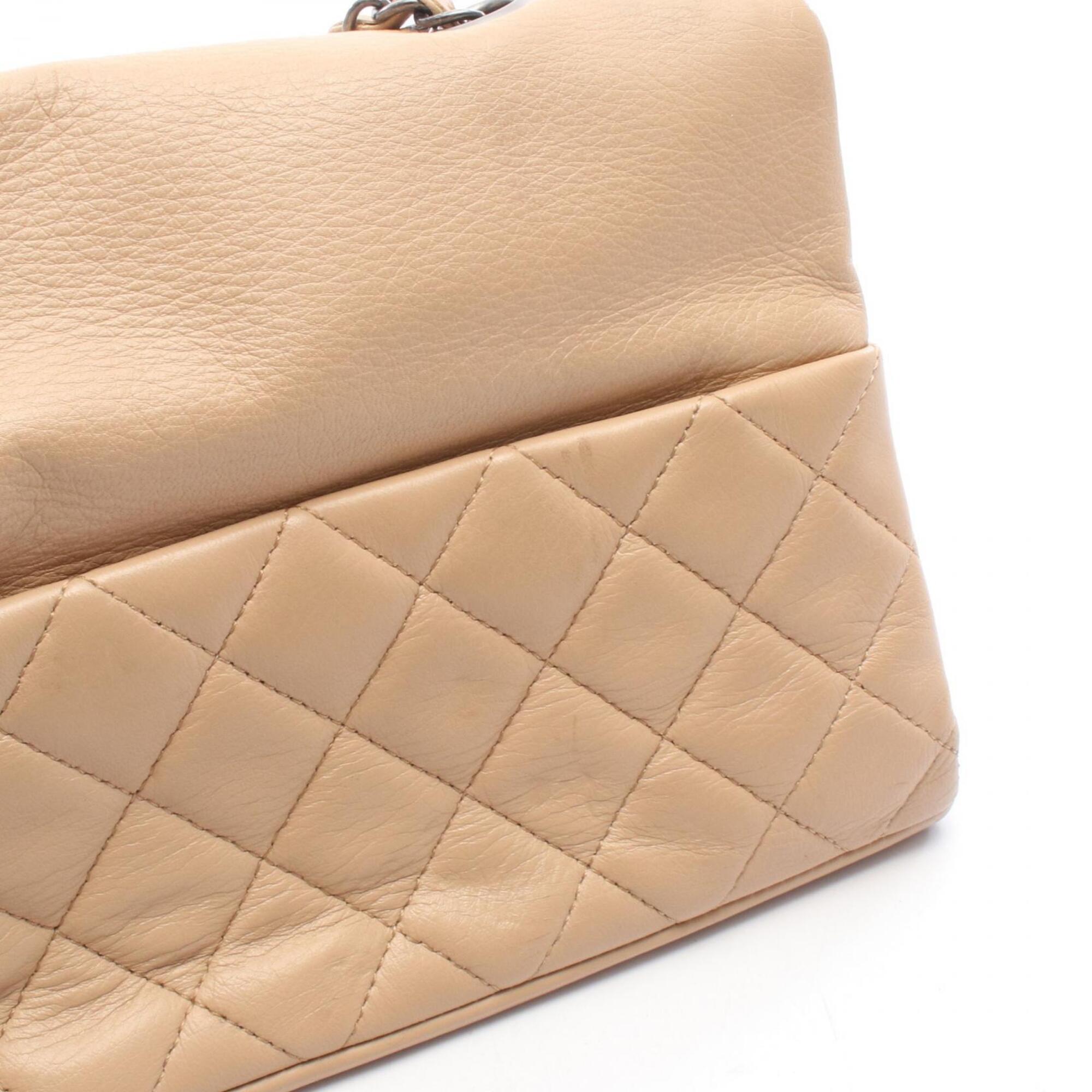 Chanel Beige Leather Handbag Shoulder Bag (Pre-Owned)