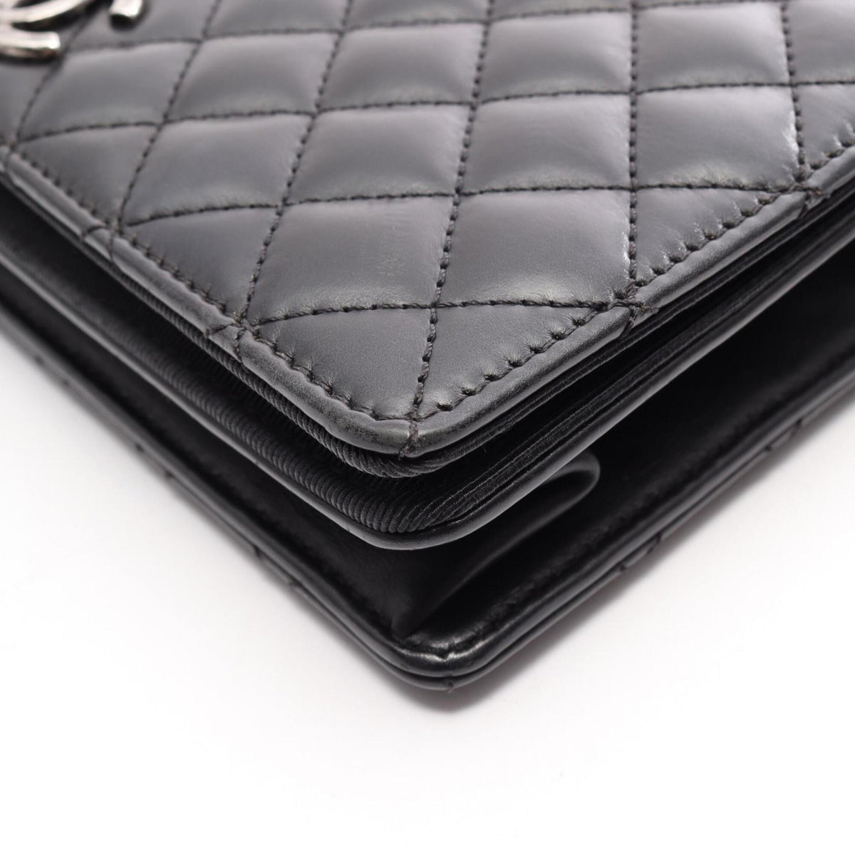 Chanel Black Leather Handbag Shoulder Bag (Pre-Owned)