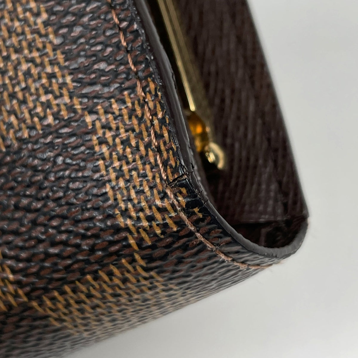 Louis Vuitton Damier Brown Damier Canvas Wallet (Bi-Fold) (Pre-Owned)