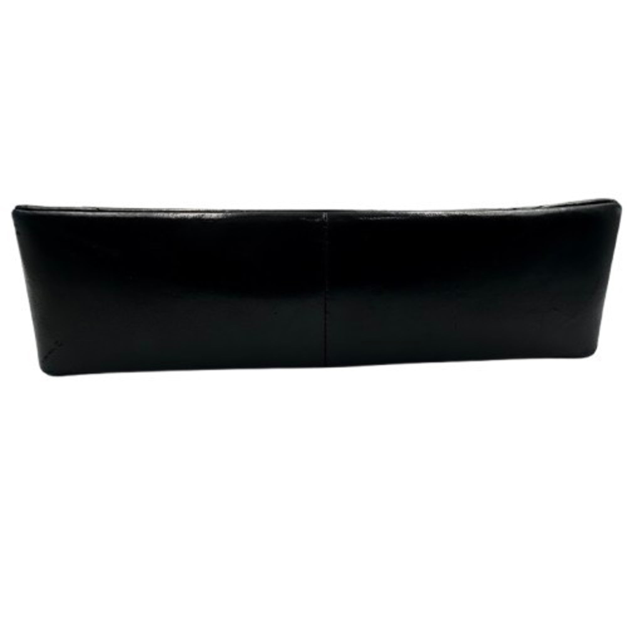 Chanel Black Leather Shoulder Bag (Pre-Owned)