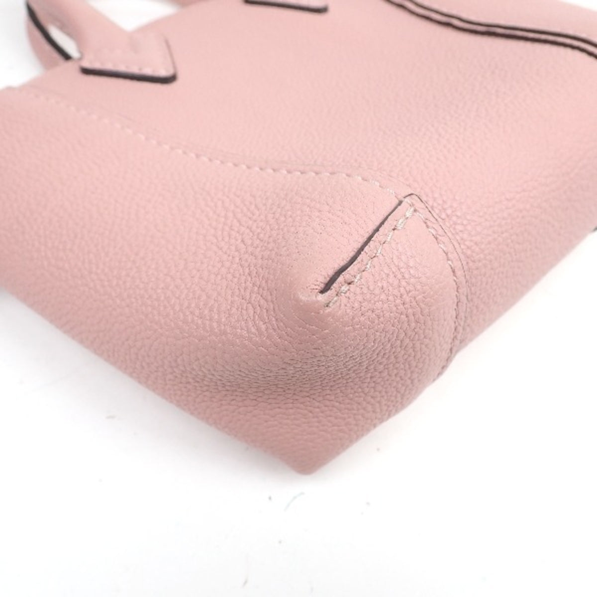 Louis Vuitton Magnolia Leather Shoulder Bag (Pre-Owned)