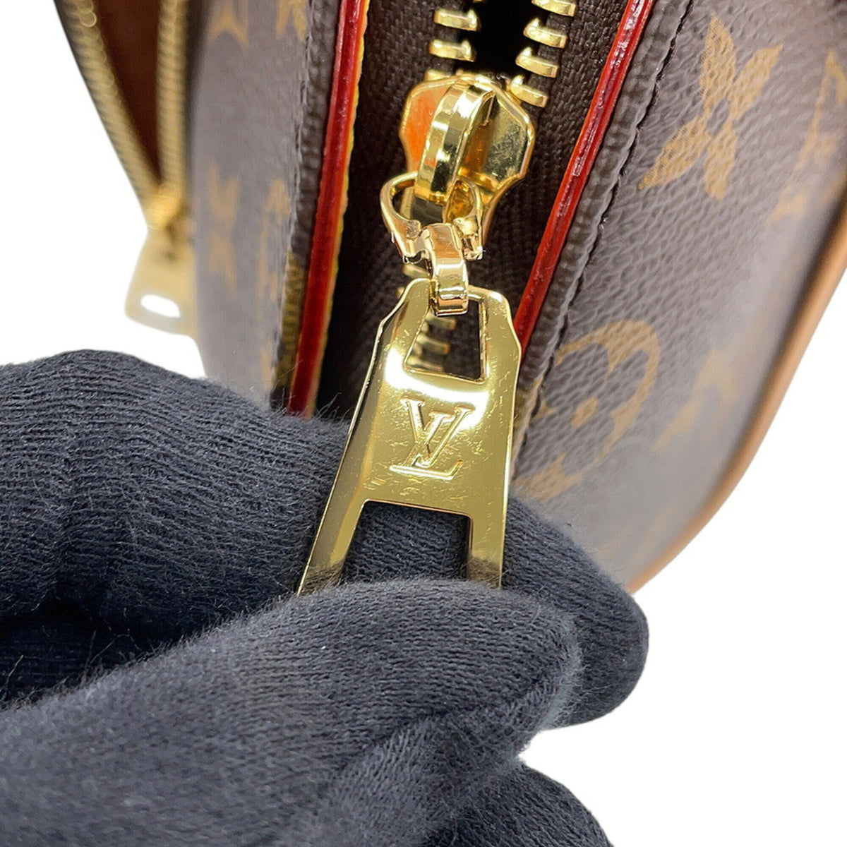 Louis Vuitton Brown Monogram Handbag (Pre-Owned)