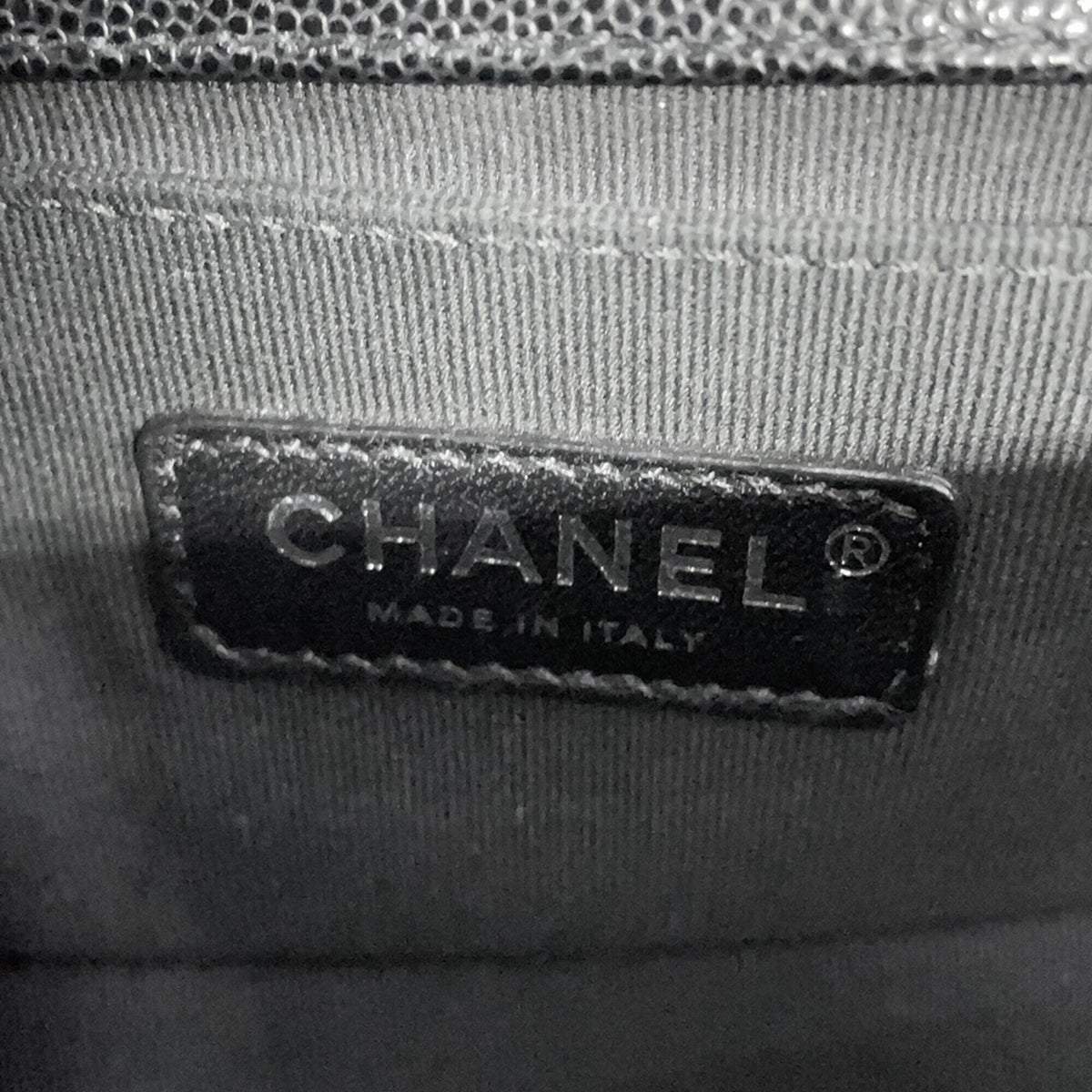Chanel Black Grained Calfskin Shoulder Bag (Pre-Owned)