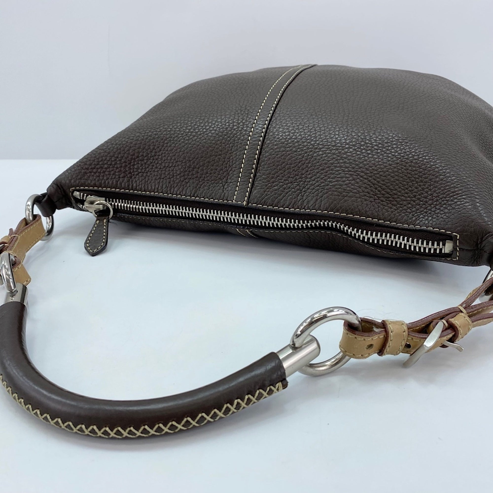 Prada Brown Leather Shoulder Bag (Pre-Owned)