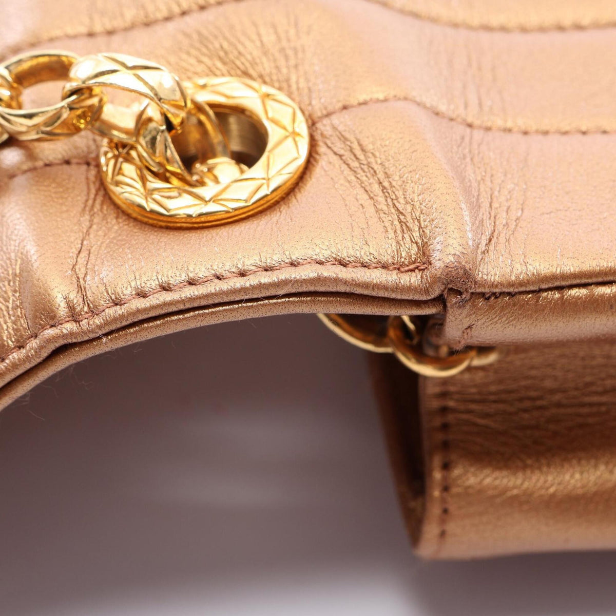 Chanel Brown Leather Handbag Shoulder Bag (Pre-Owned)