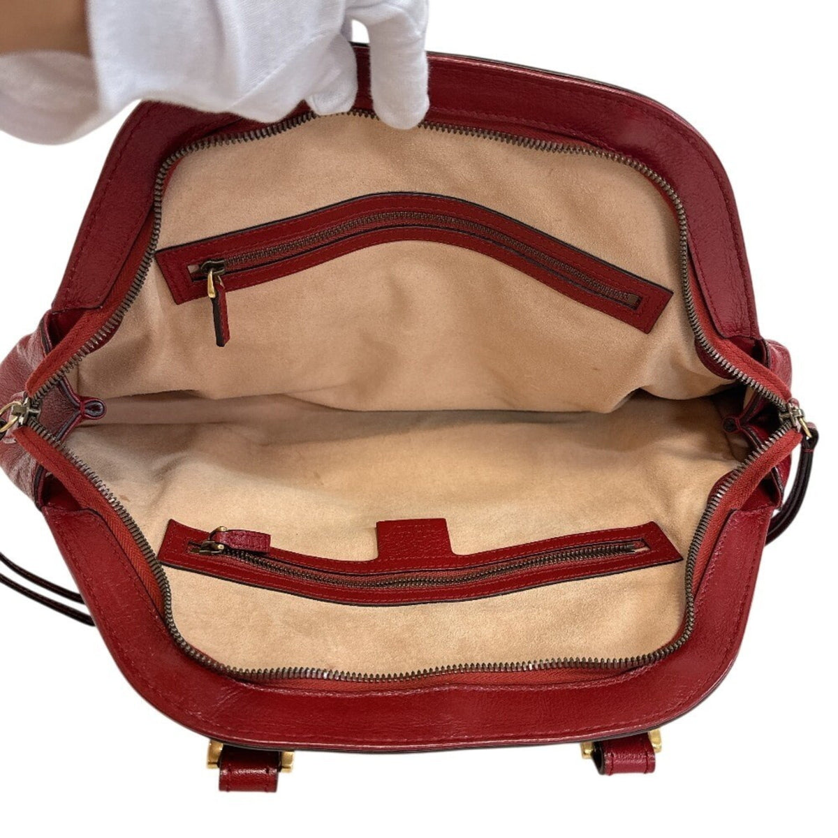 Gucci Red Color Leather Handbag (Pre-Owned)