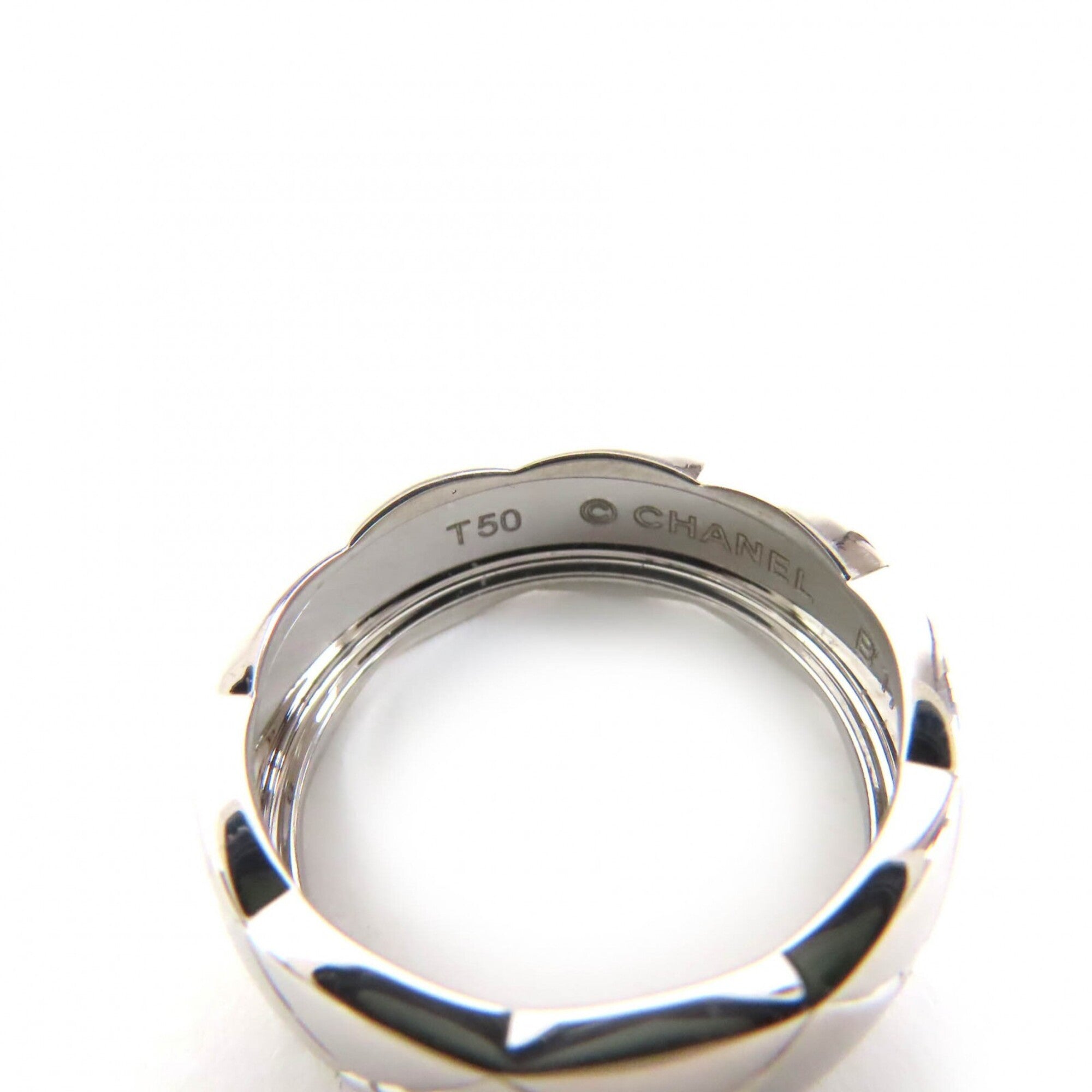 Chanel White Gold White Gold (18K) Band Ring (Pre-Owned)