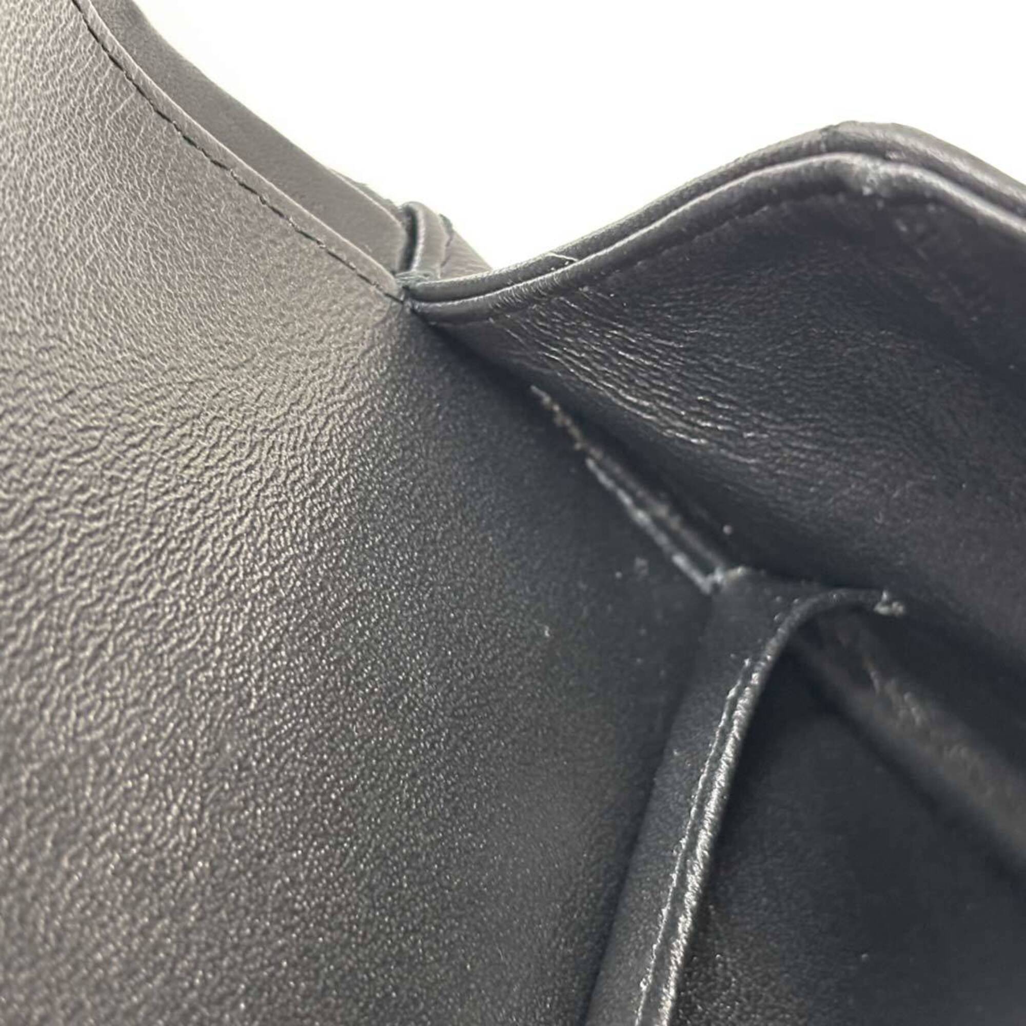 Chanel Black Leather Handbag Shoulder Bag (Pre-Owned)