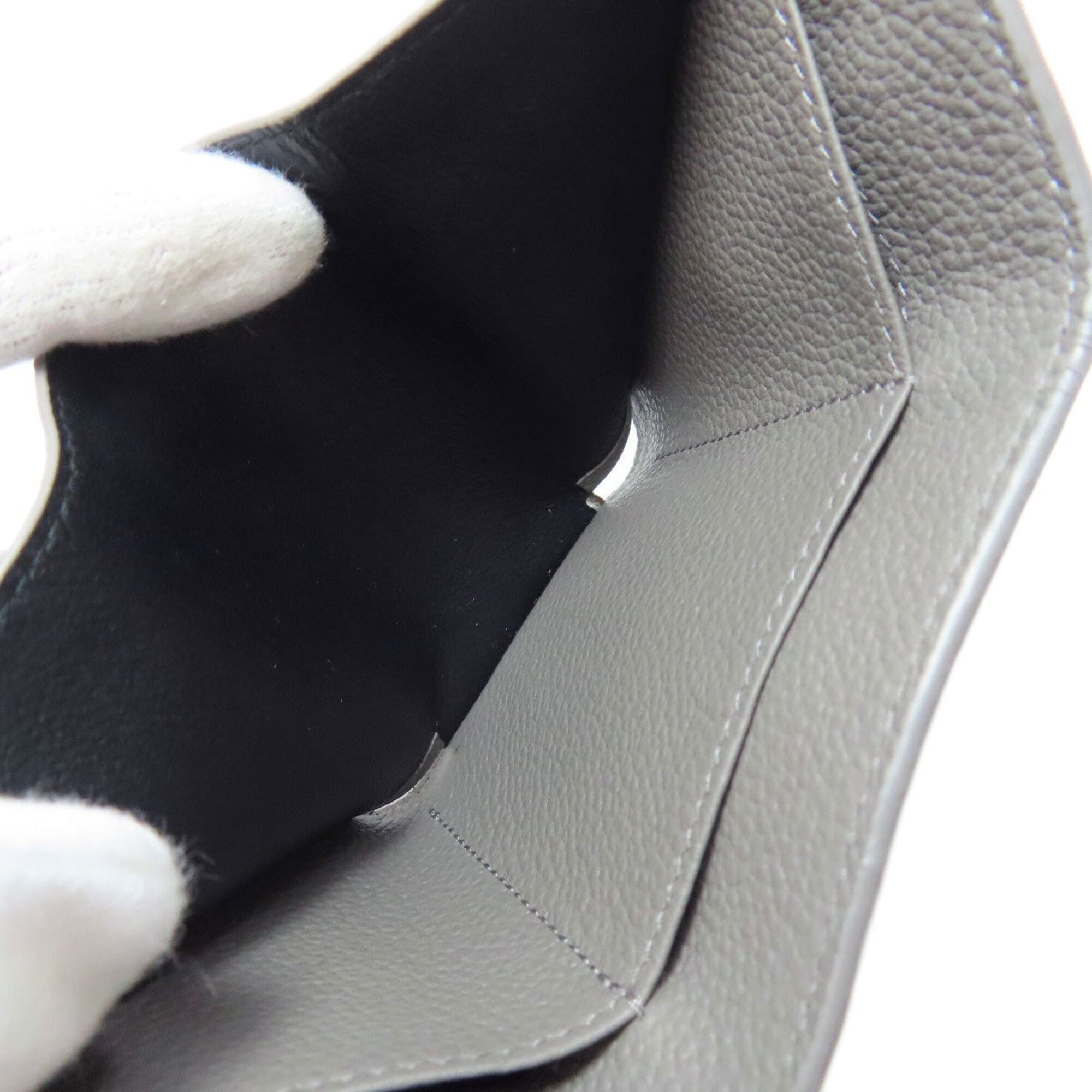 Saint Laurent Gray Leather Wallet (Tri-Fold) (Pre-Owned)