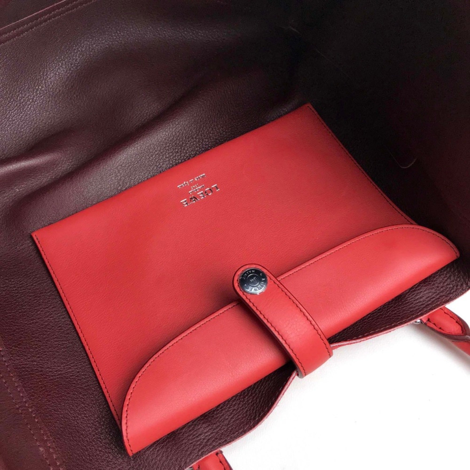 Loewe Red Leather Tote Bag (Pre-Owned)