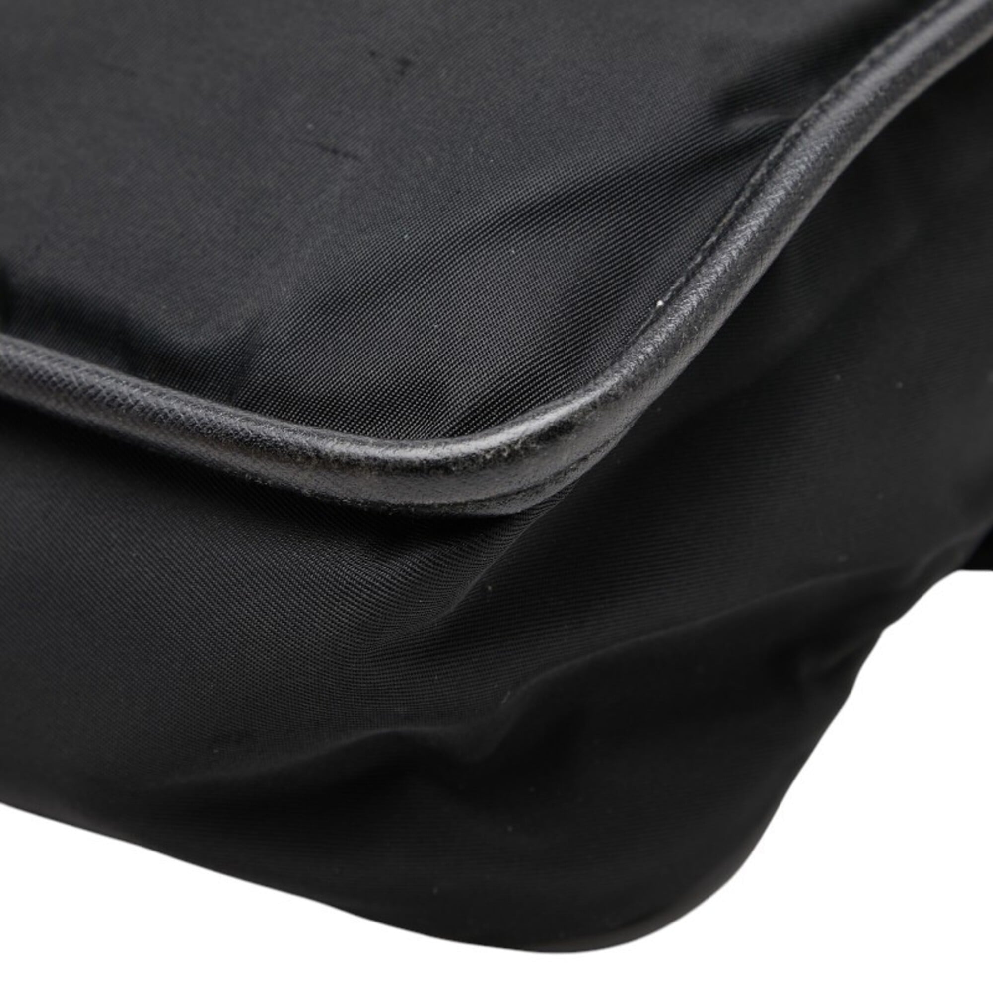 Prada Black Nylon Shoulder Bag (Pre-Owned)