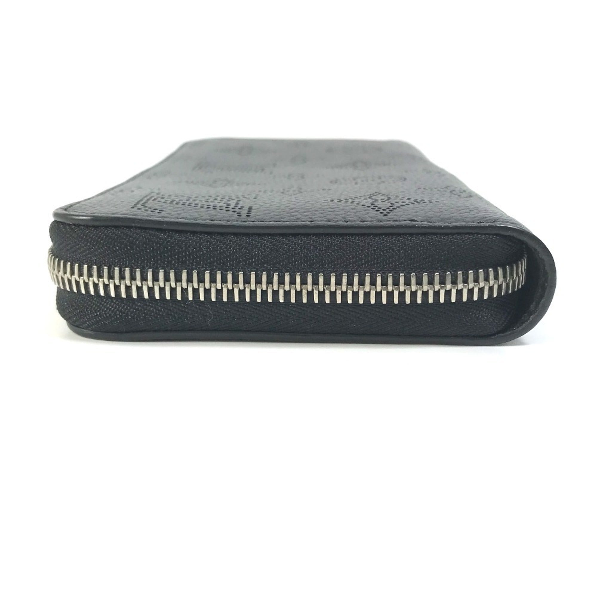 Louis Vuitton Black Mahina Leather Long Wallet (Bi-Fold) (Pre-Owned)