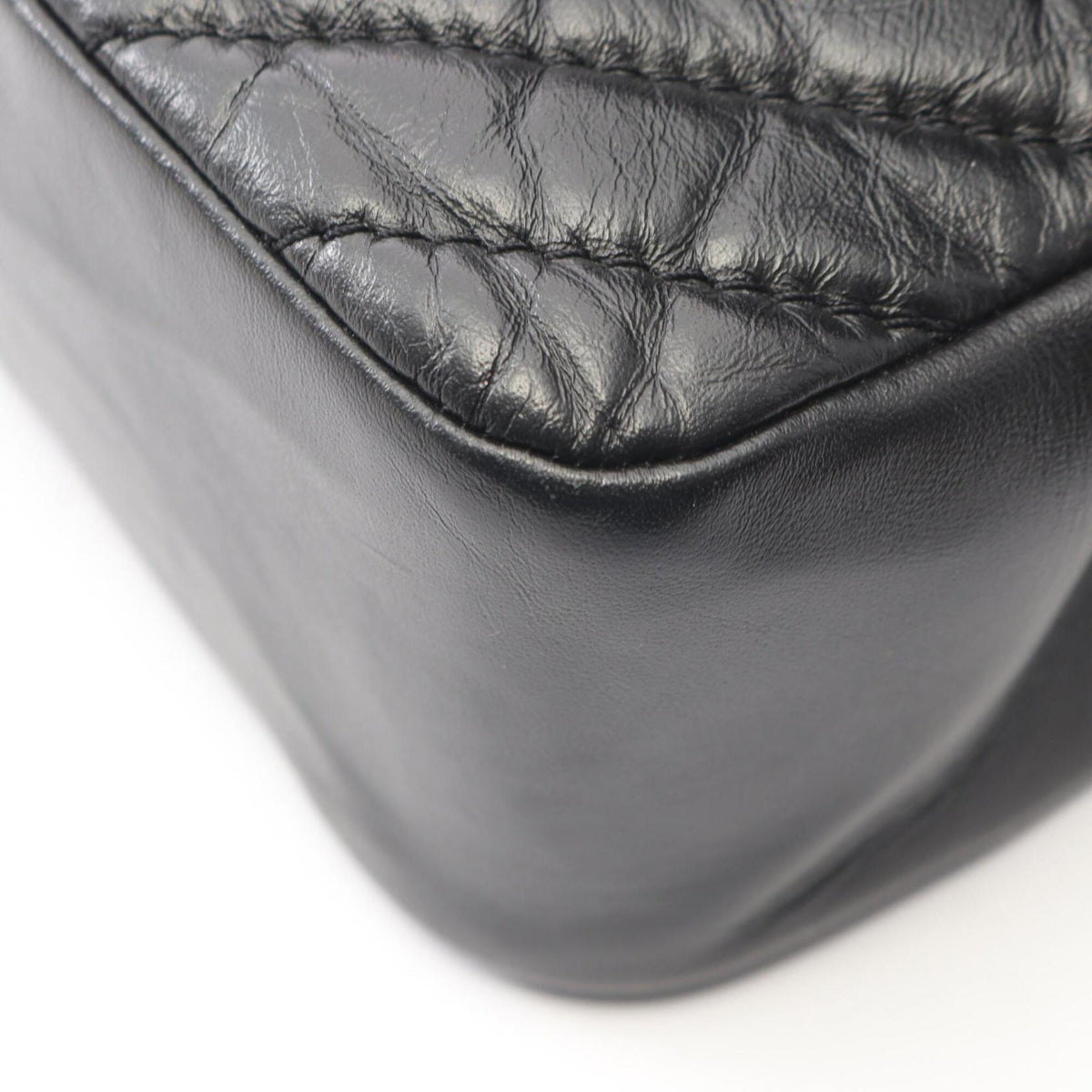 Chanel Black Leather Handbag Shoulder Bag (Pre-Owned)