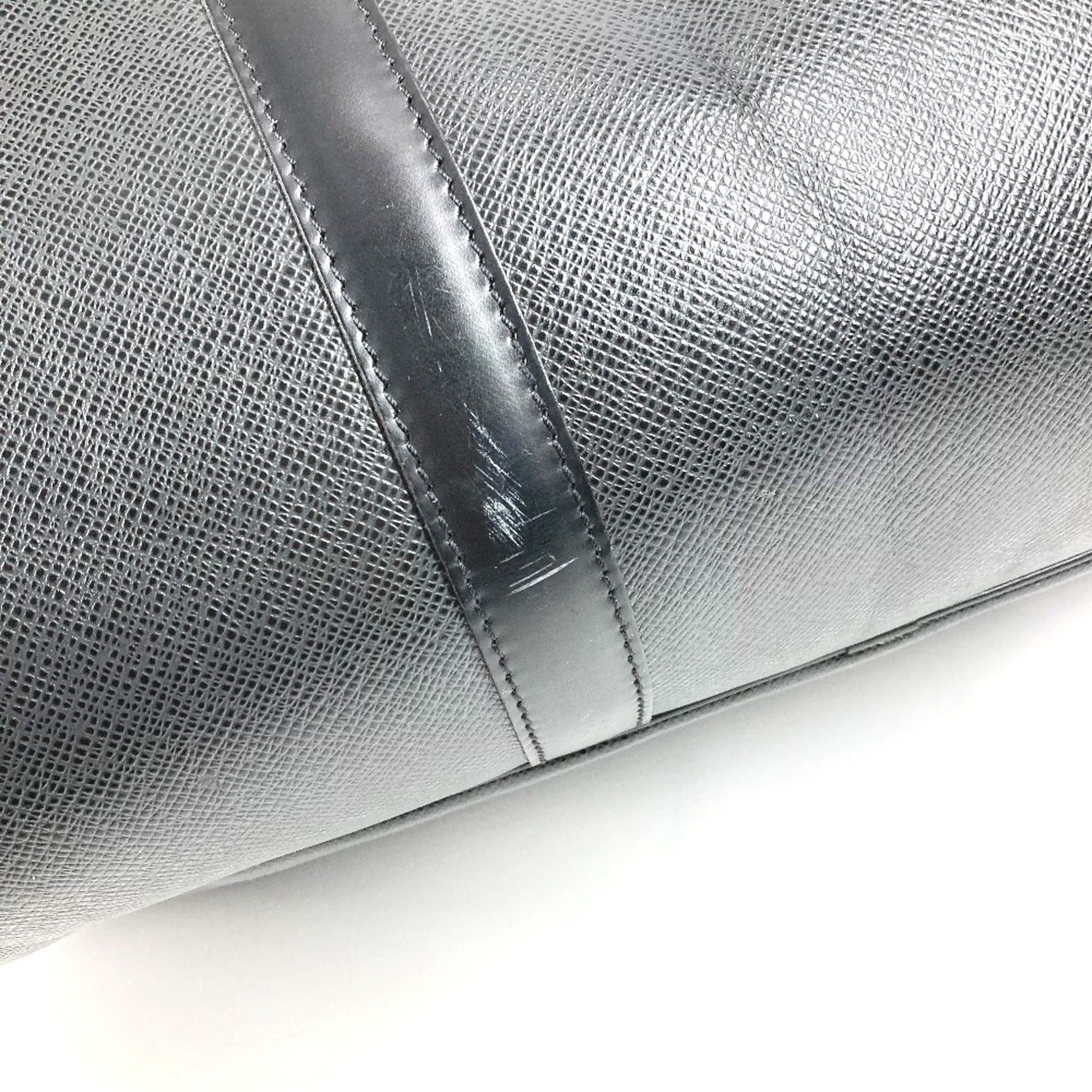 Louis Vuitton Taiga Ardoise Black Taiga Leather Boston Bag (Pre-Owned)