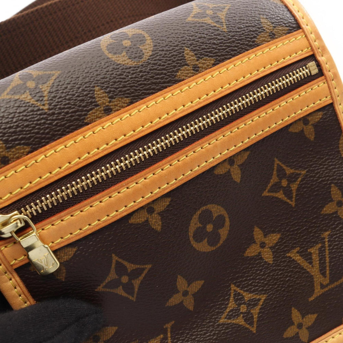 Louis Vuitton Brown Coated Canvas Leather Fanny Pack Handbag (Pre-Owned)