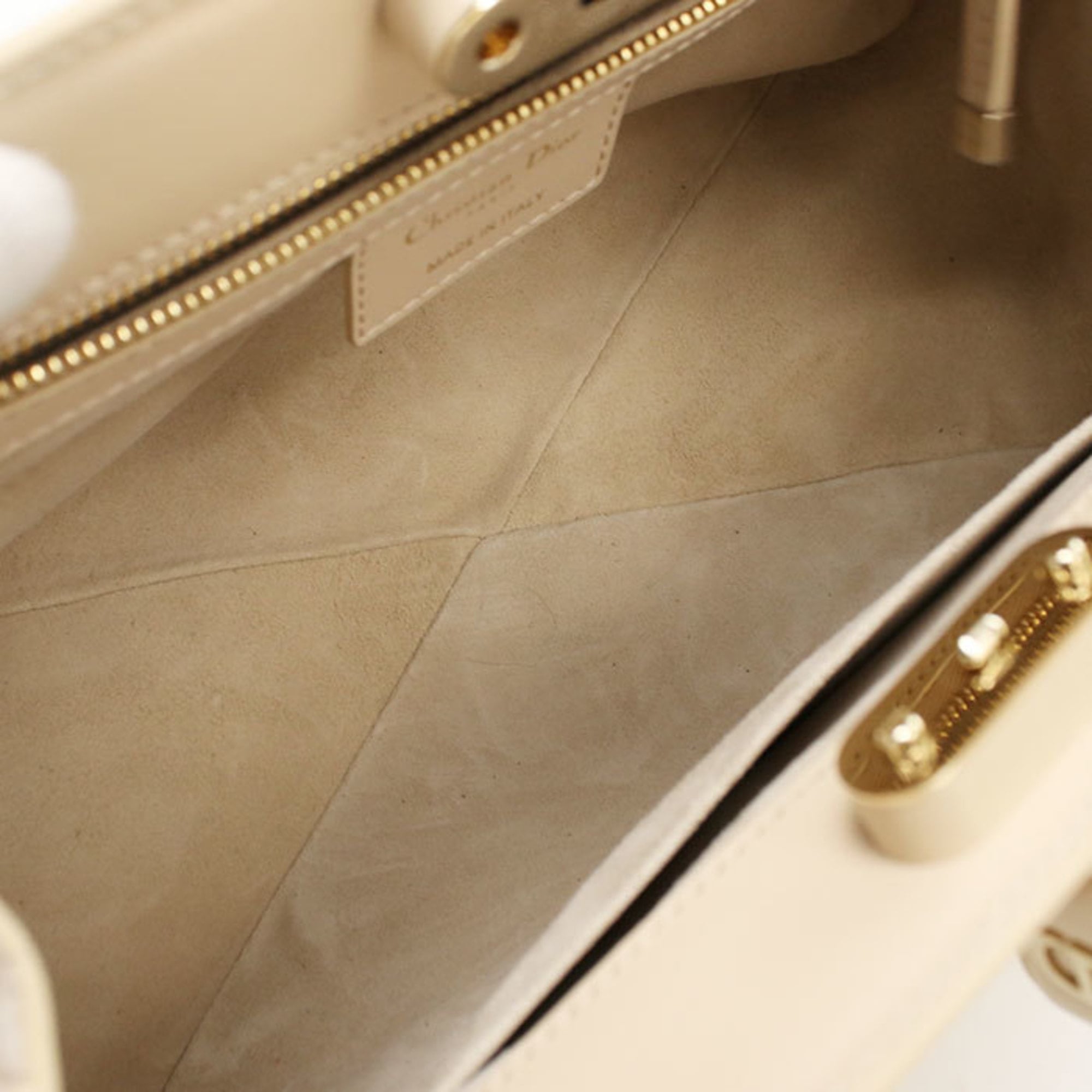Christian Dior Beige Leather Handbag (Pre-Owned)