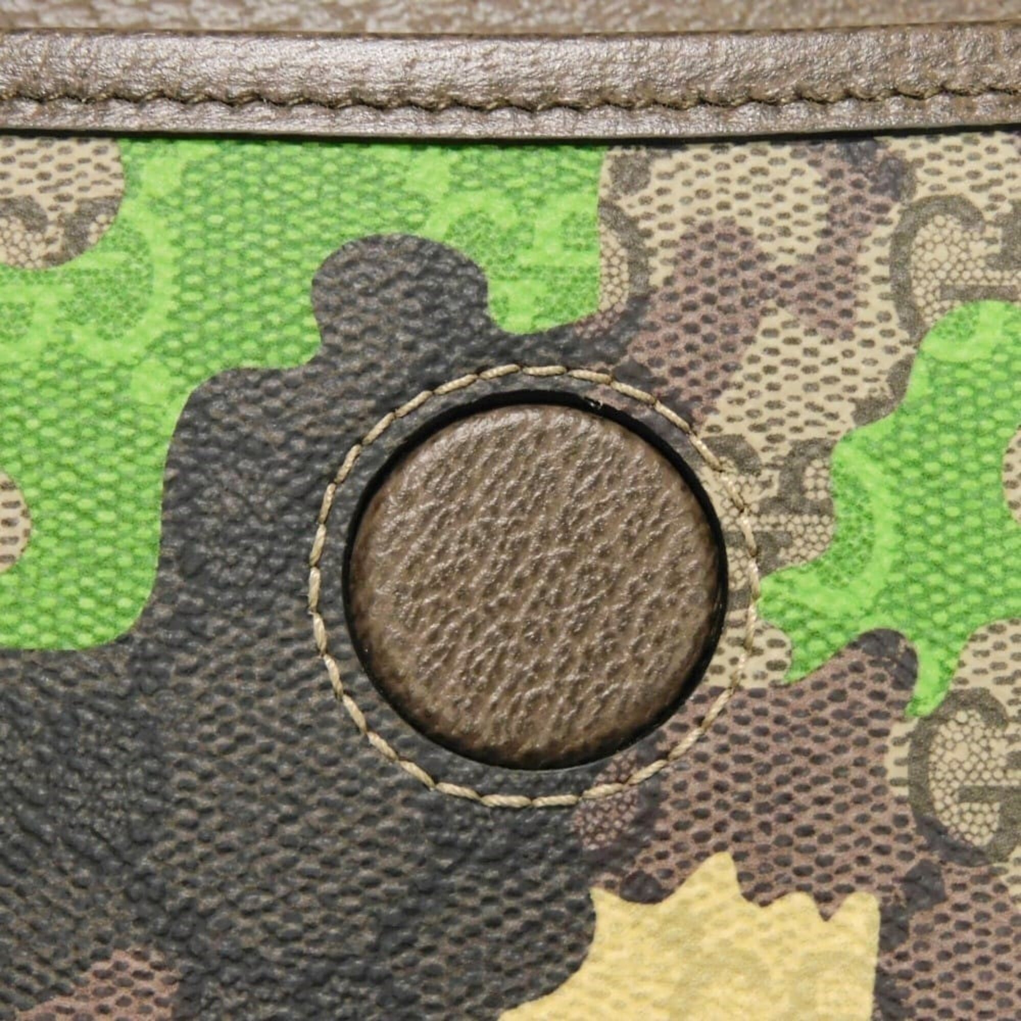 Gucci Beige Camouflage Gg Supreme Sling Bag (Pre-Owned)