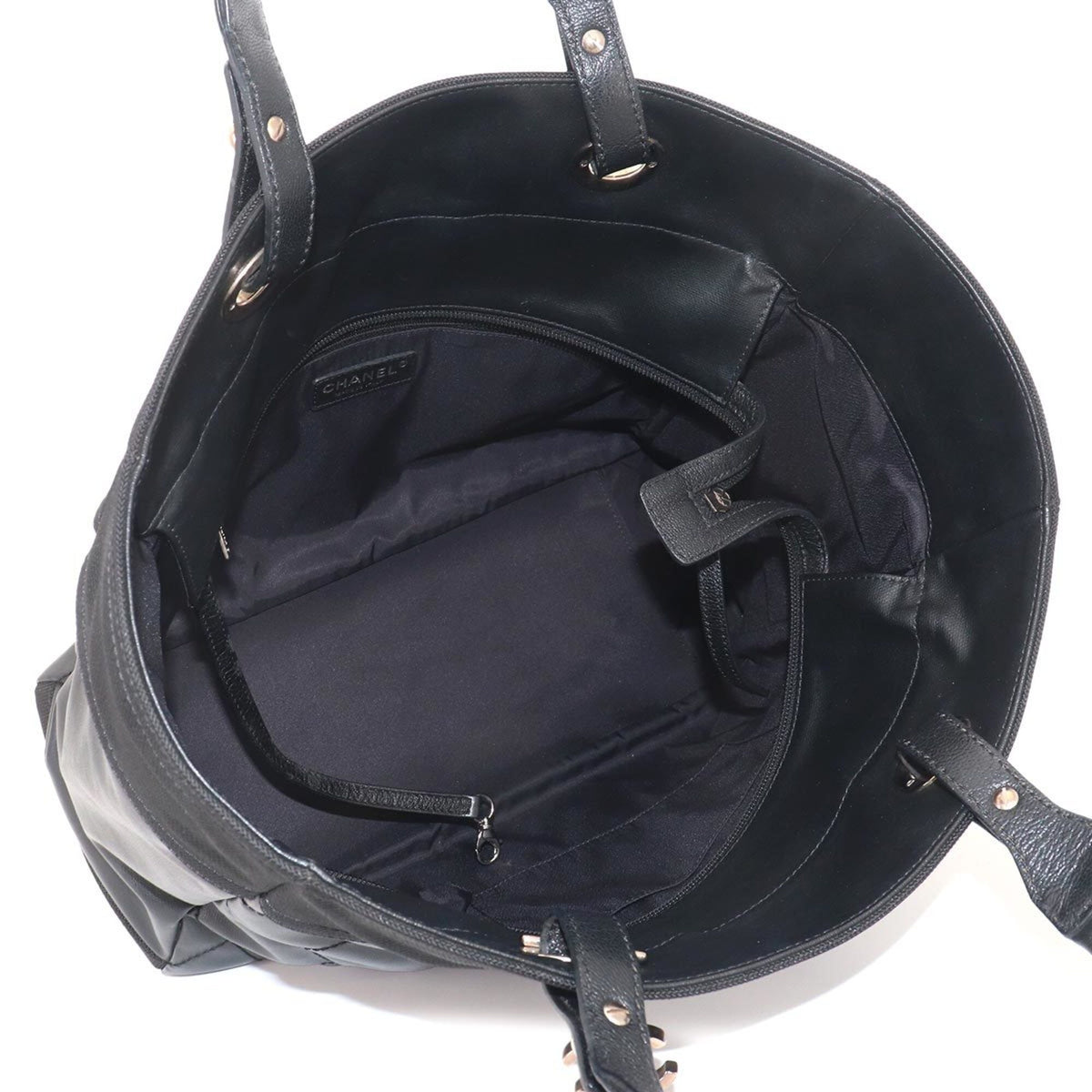 Chanel Black Nylon Handbag Tote Bag (Pre-Owned)