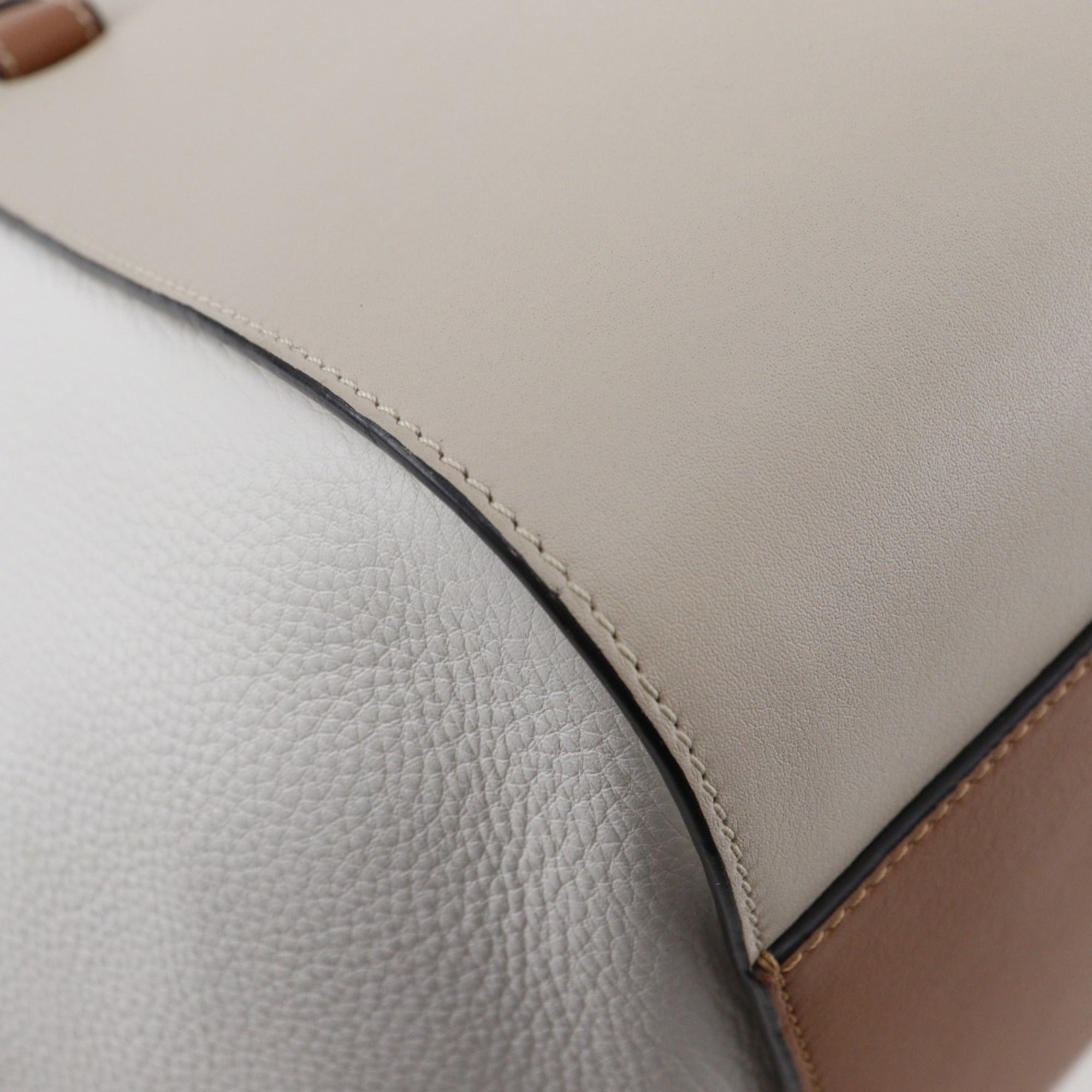Loewe Hammock Brown White Leather Handbag (Pre-Owned)