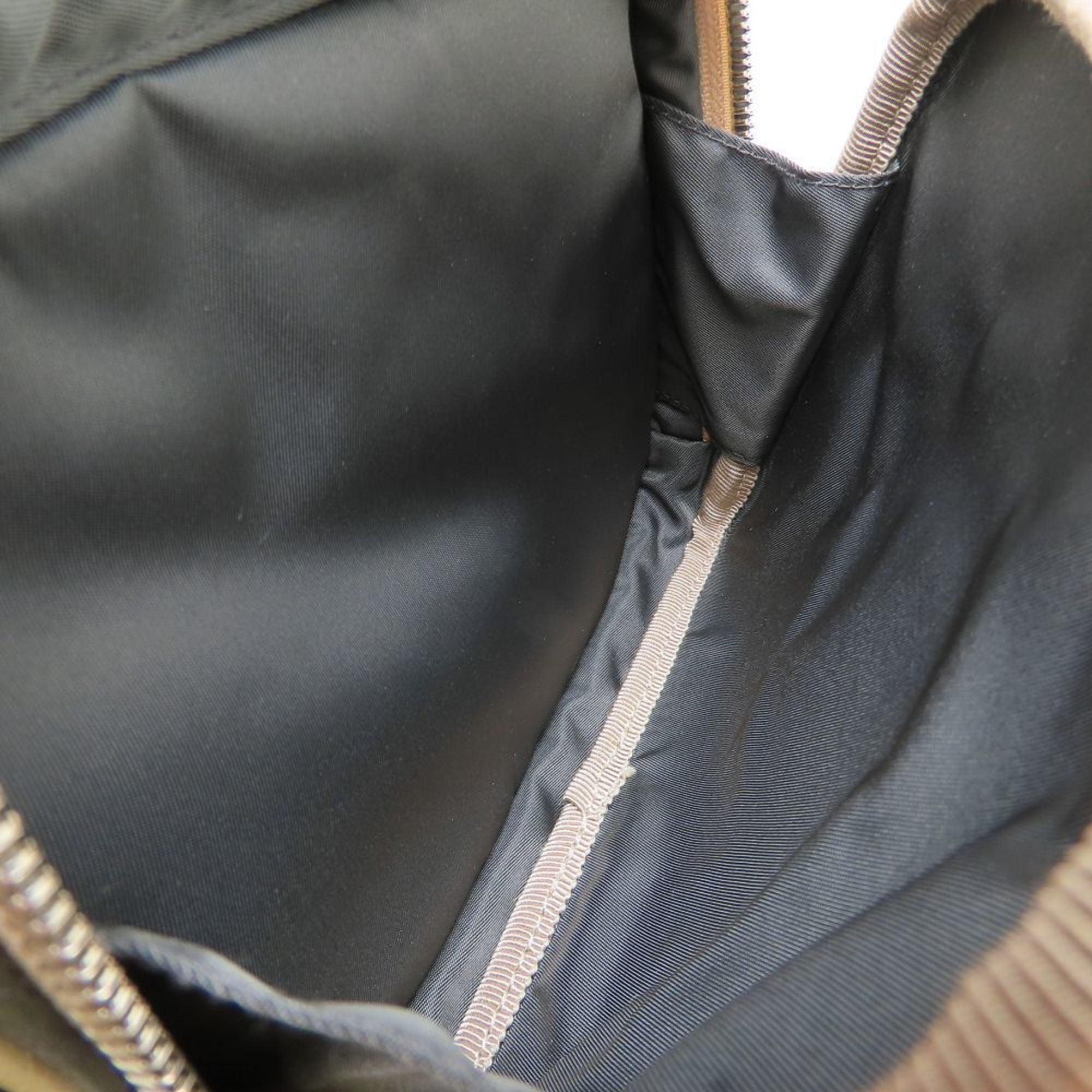 Gucci Beige Gray Nylon Leather Shoulder Bag (Pre-Owned)