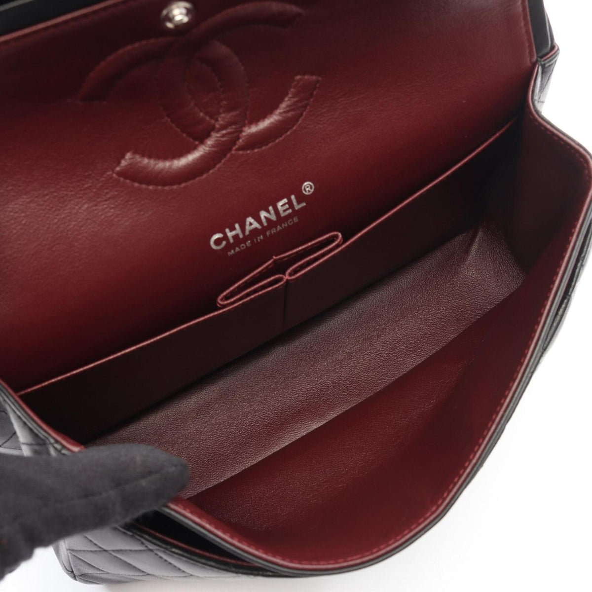Chanel Black Leather Handbag Shoulder Bag (Pre-Owned)