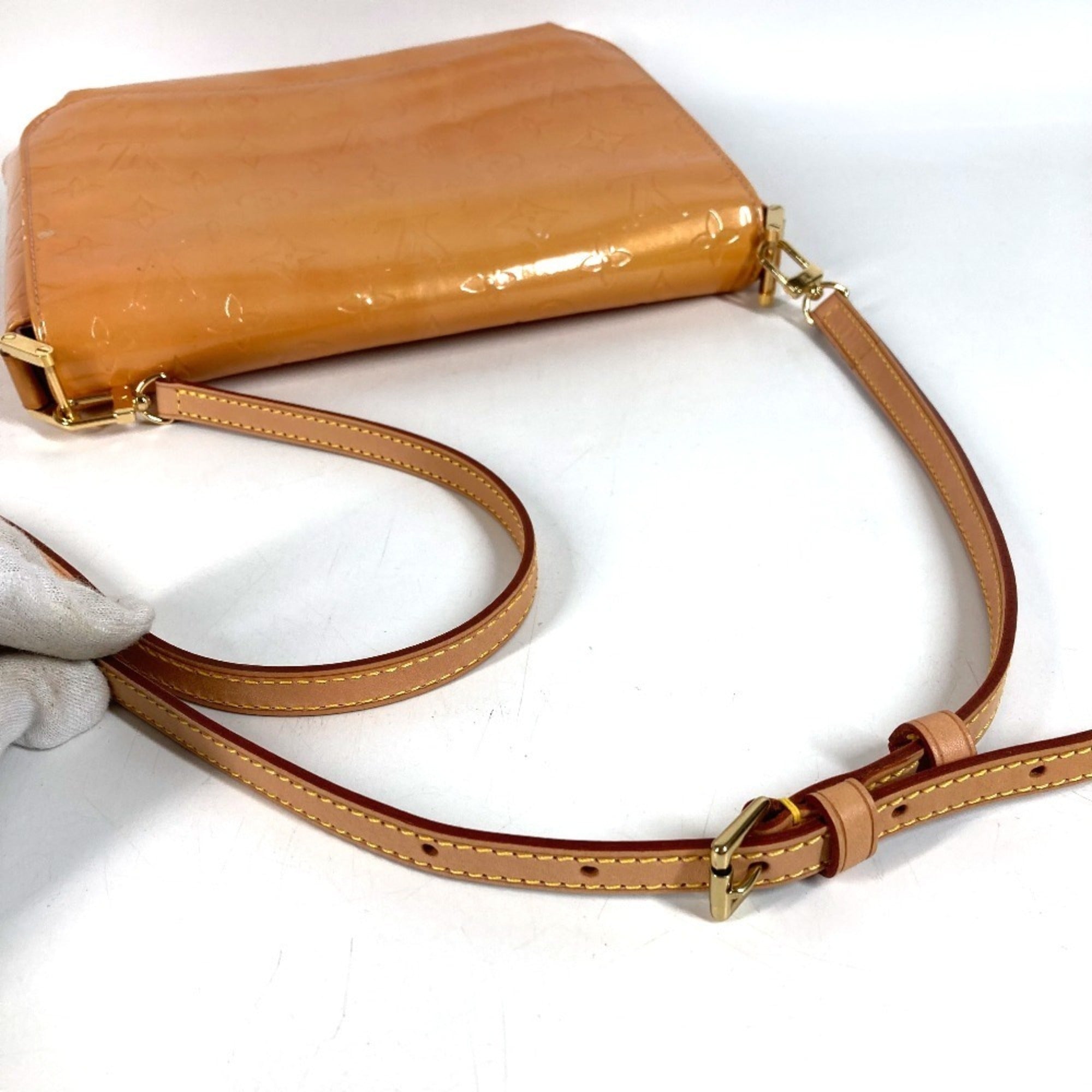 Louis Vuitton Pink Monogram Vernis Shoulder Bag (Pre-Owned)