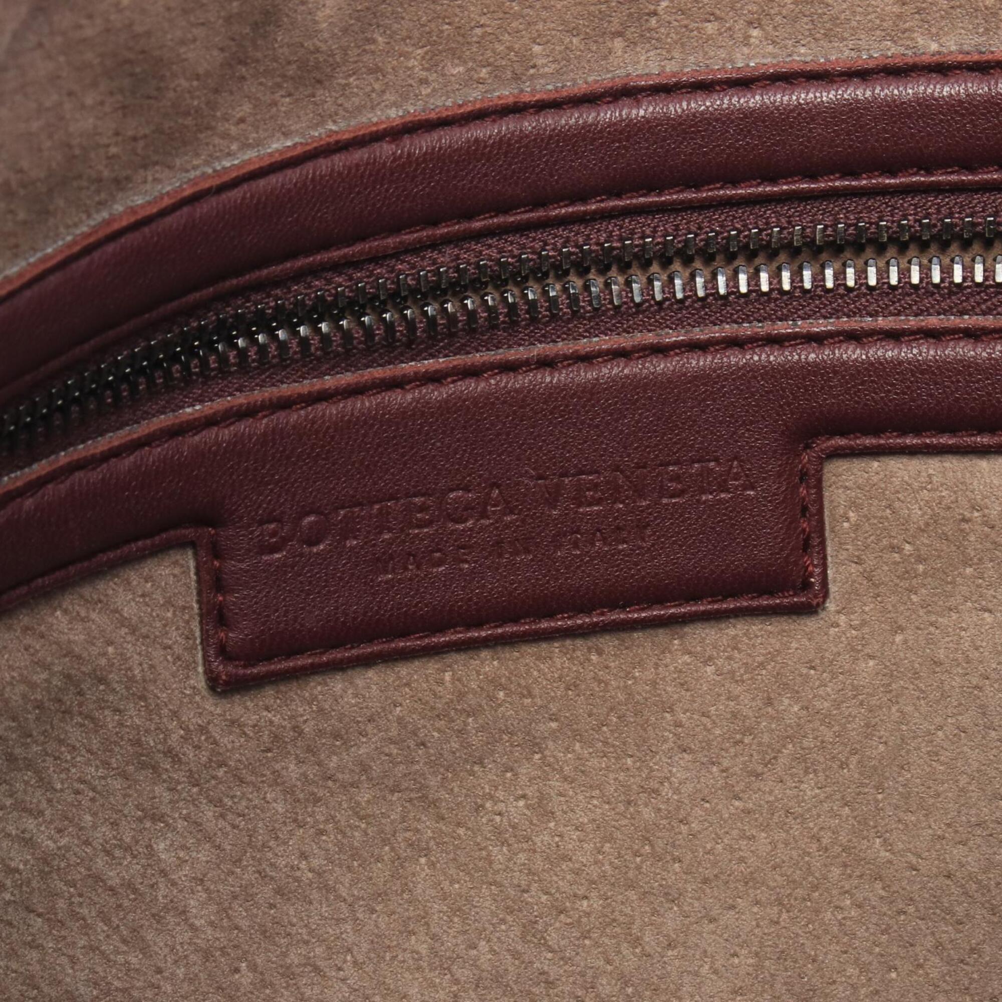 Bottega Veneta Bordeaux Intrecciato Handbag Shoulder Bag (Pre-Owned)