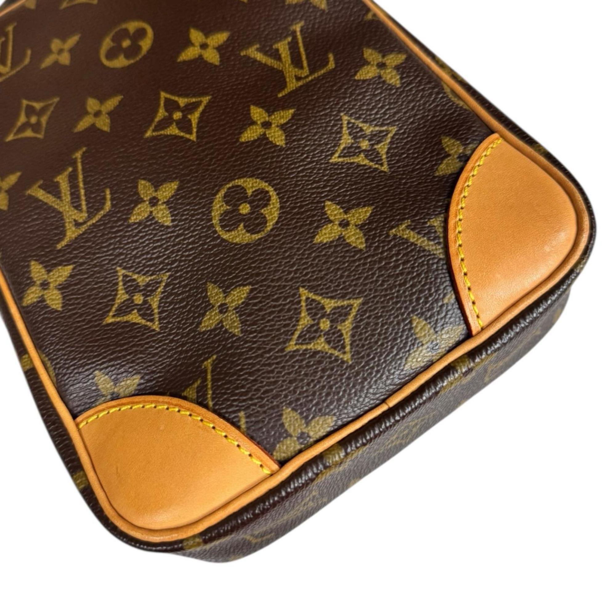 Louis Vuitton Brown Monogram Canvas Shoulder Bag (Pre-Owned)