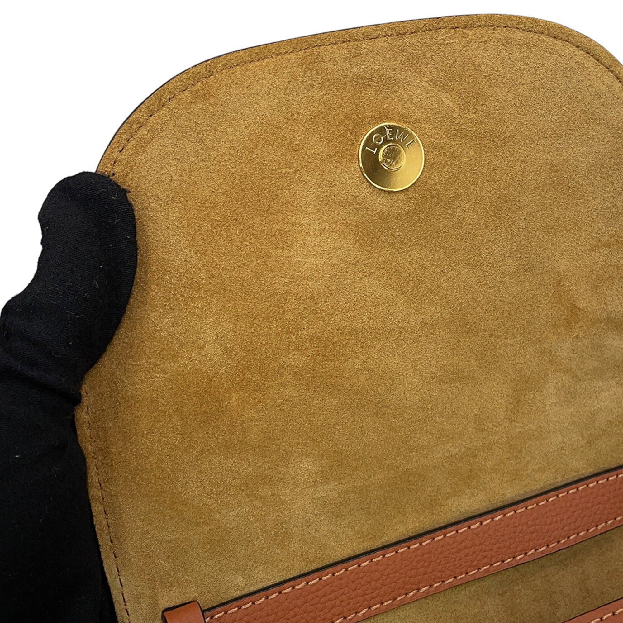 Loewe Brown Leather Shoulder Bag (Pre-Owned)