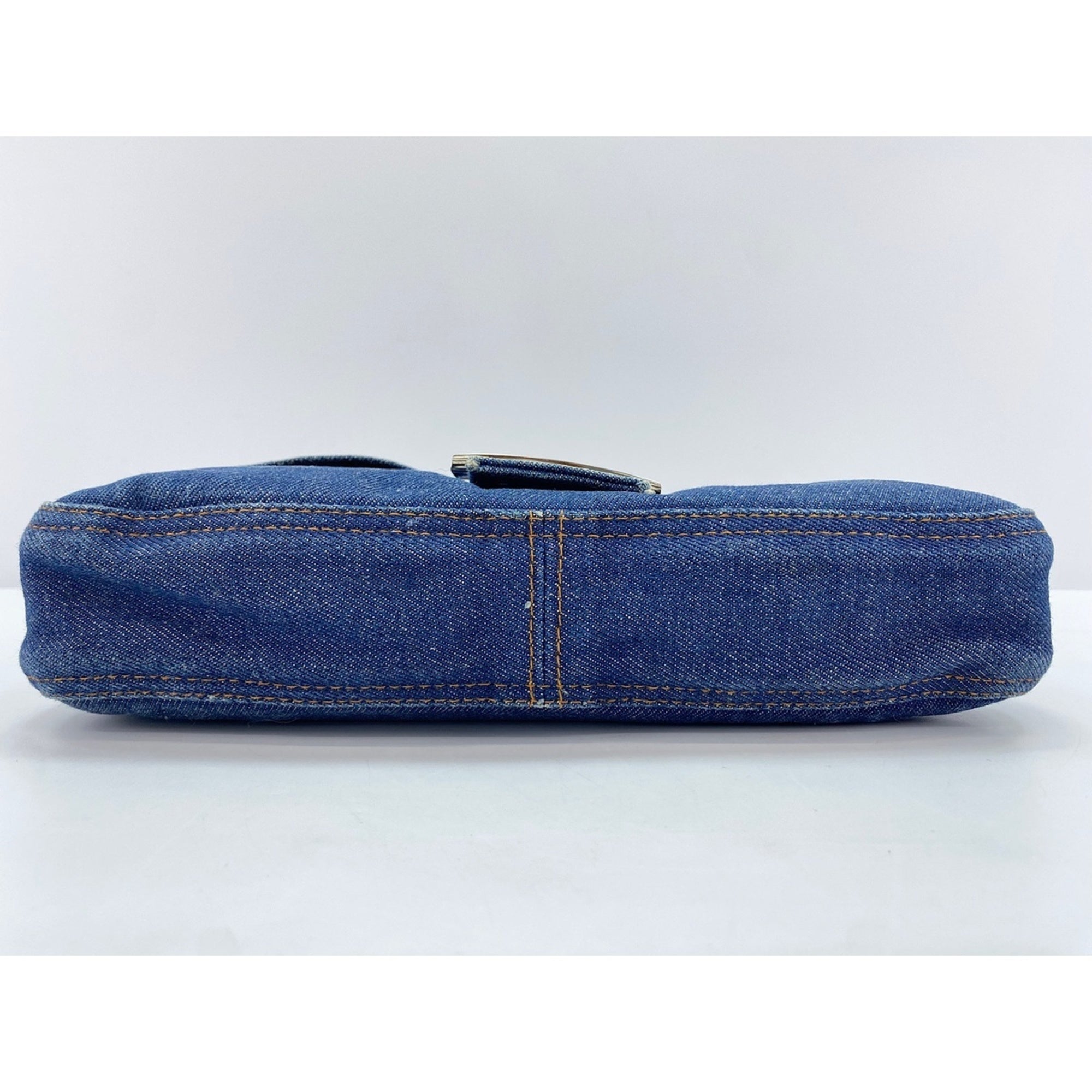 Fendi Navy Shoulder Bag (Pre-Owned)