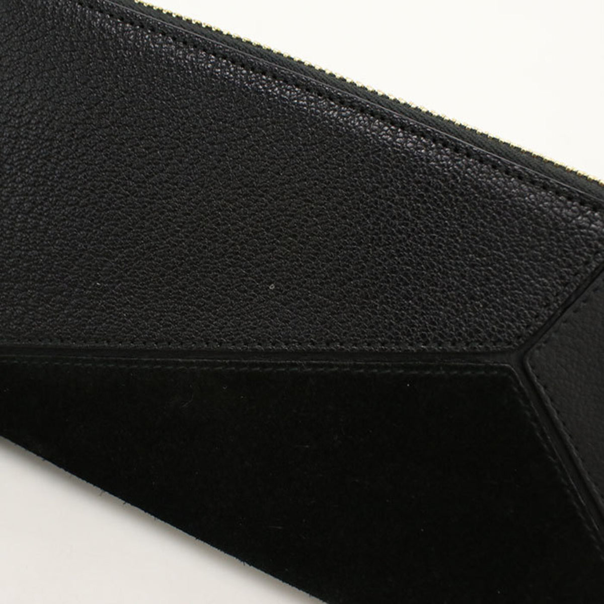Loewe Black Leather Long Wallet (Bi-Fold) (Pre-Owned)
