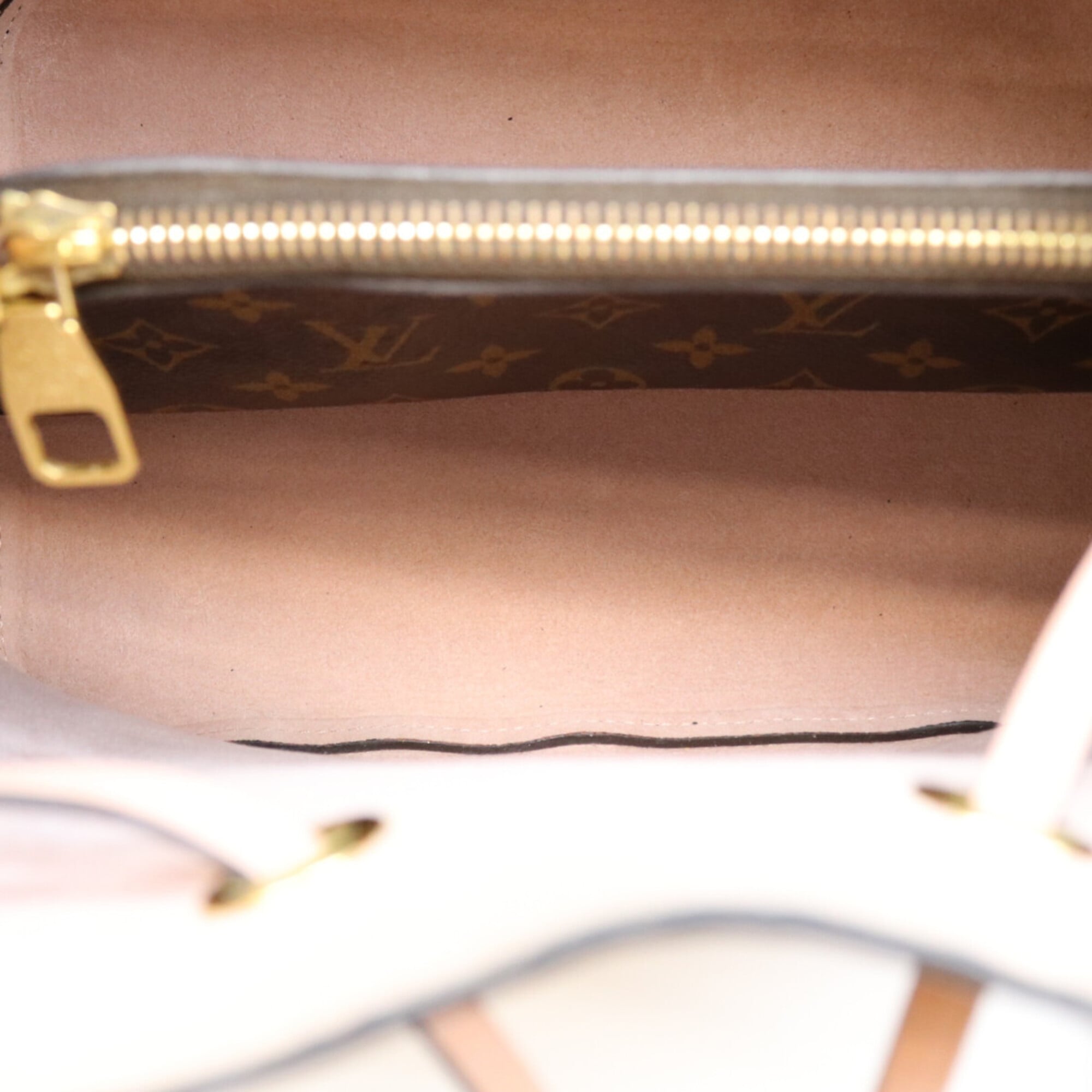 Louis Vuitton Brown Pink Monogram Shoulder Bag (Pre-Owned)