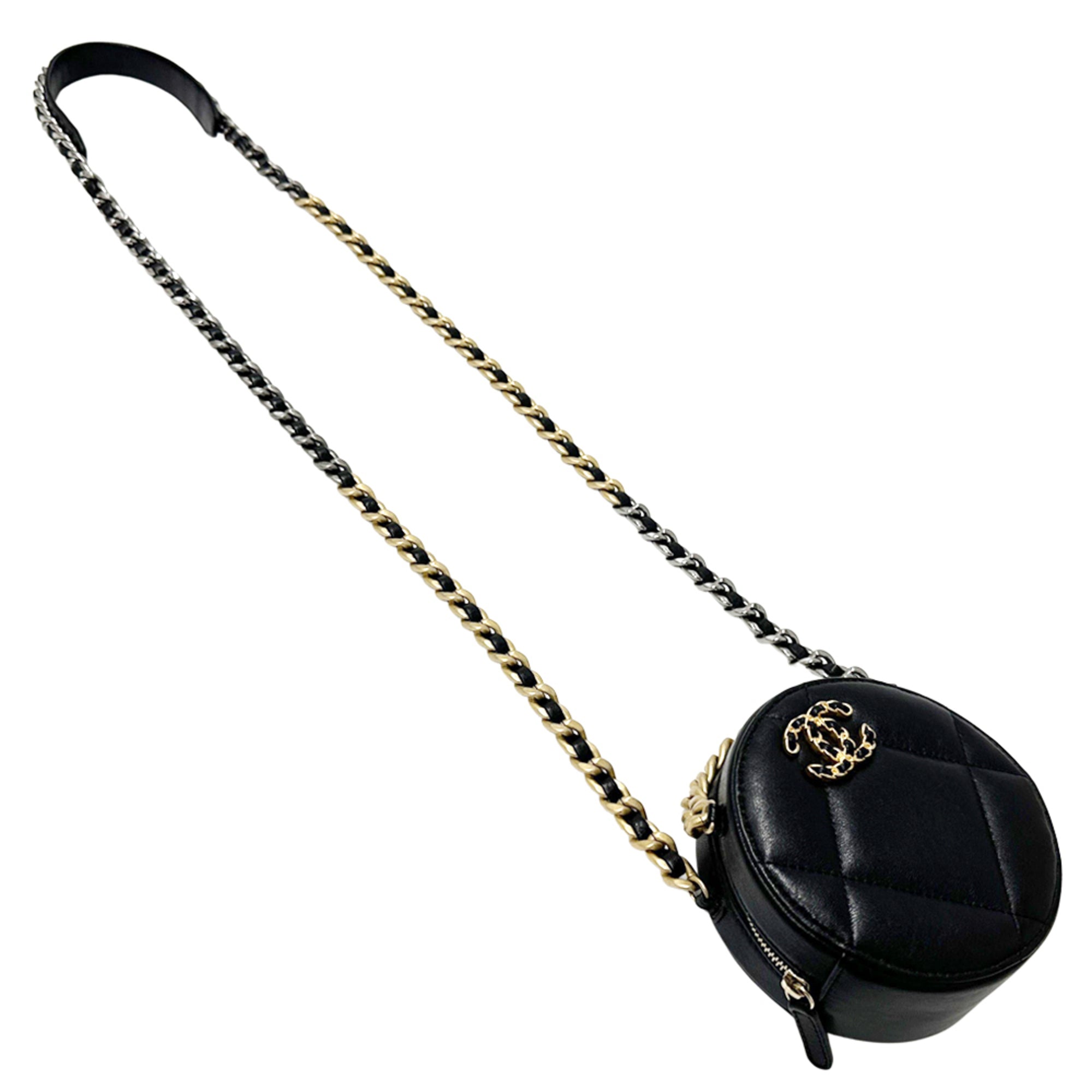 Chanel Black Leather Handbag Shoulder Bag (Pre-Owned)
