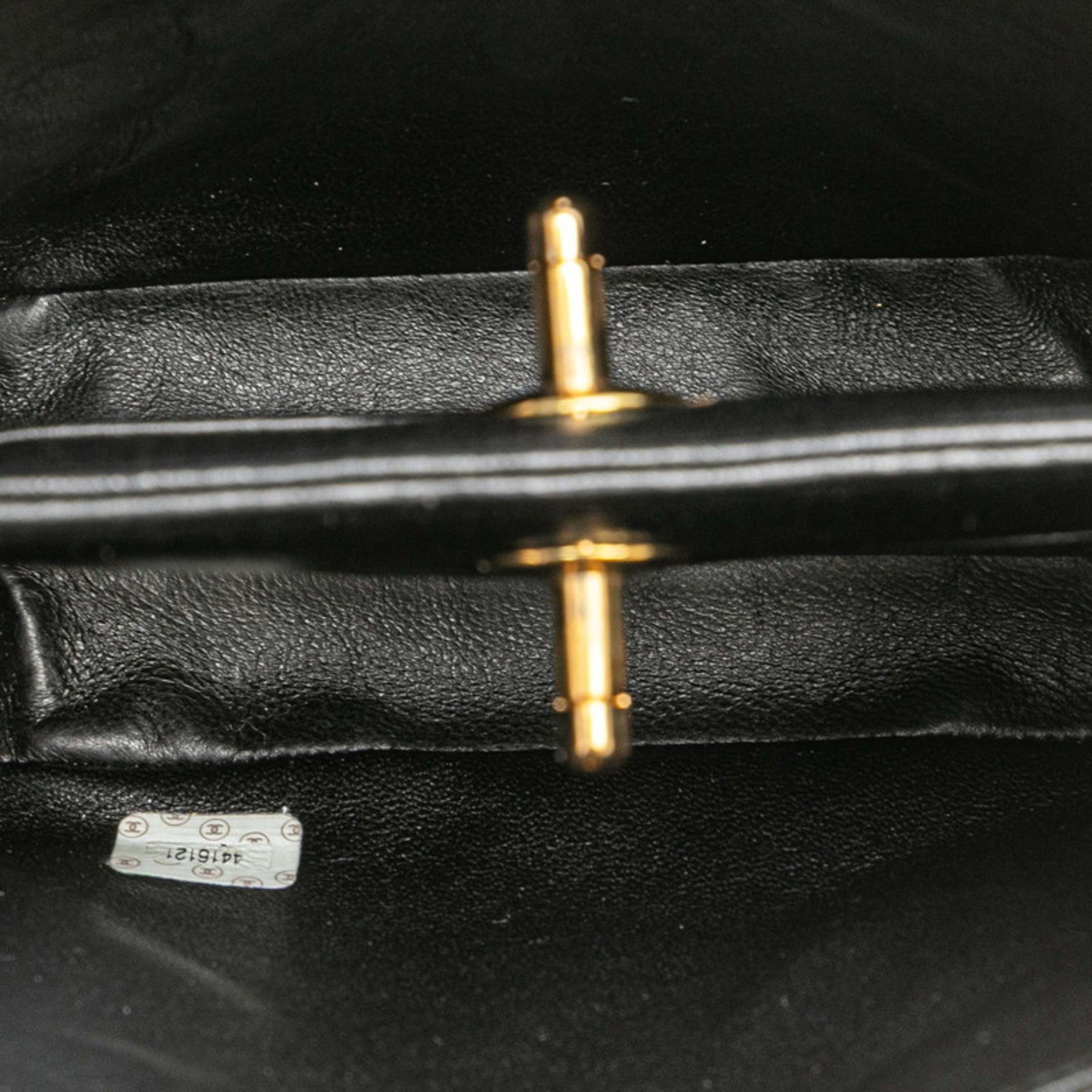 Chanel Black Leather Handbag (Pre-Owned)