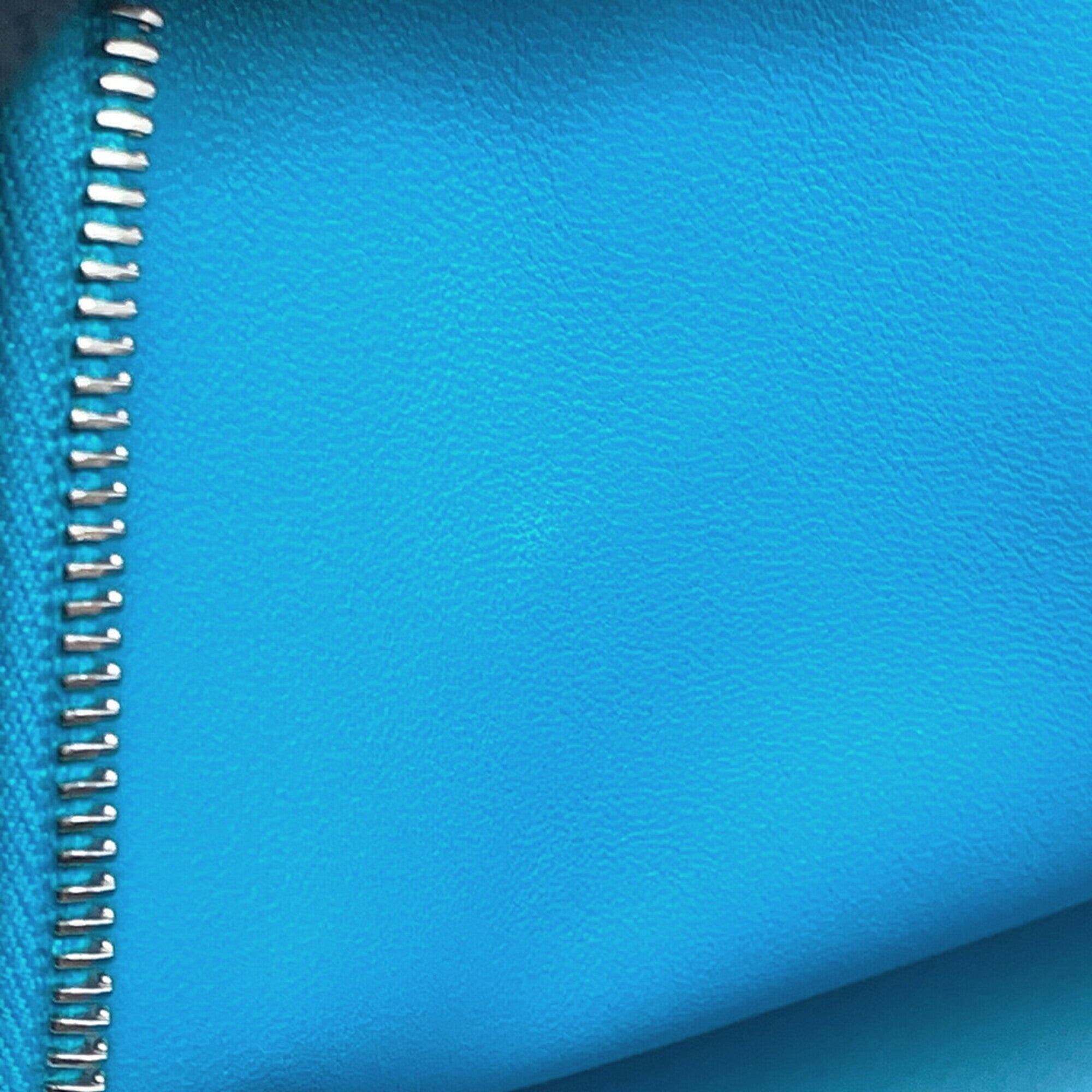 Hermes Blue Sky Blue Handbag (Pre-Owned)